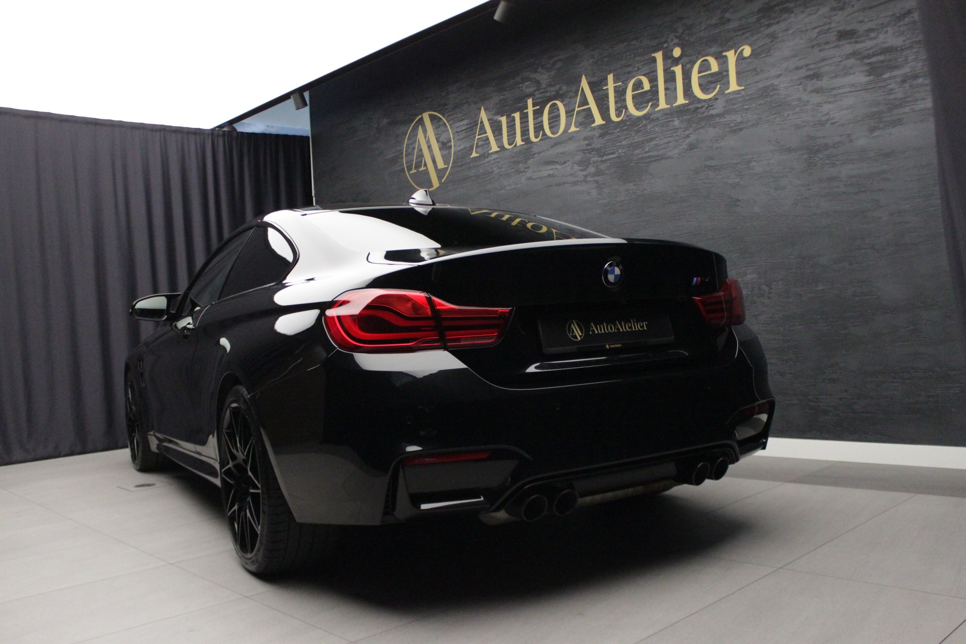 BMW M4 Coupé Competition DKG-image-9