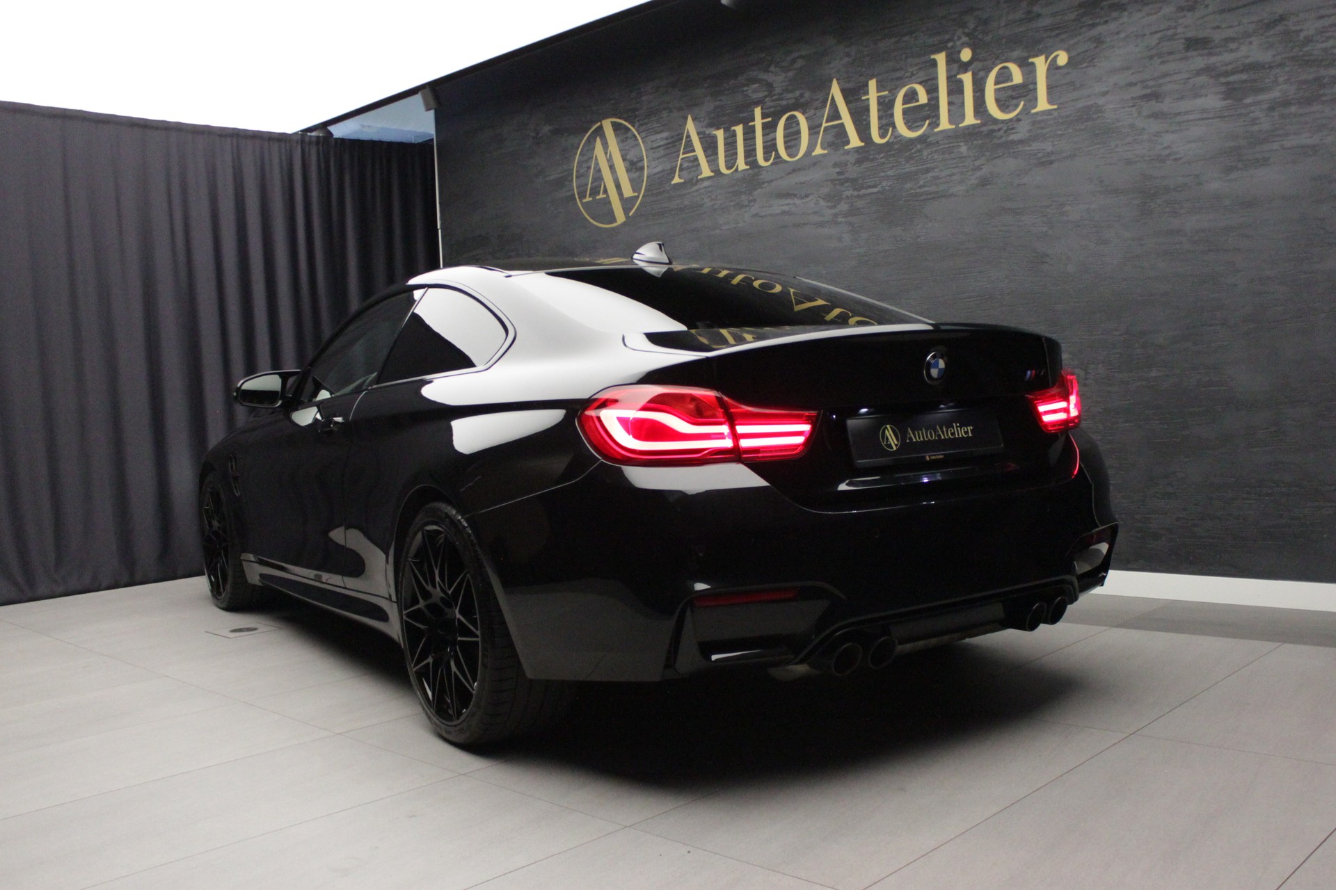 BMW M4 Coupé Competition DKG-image-11