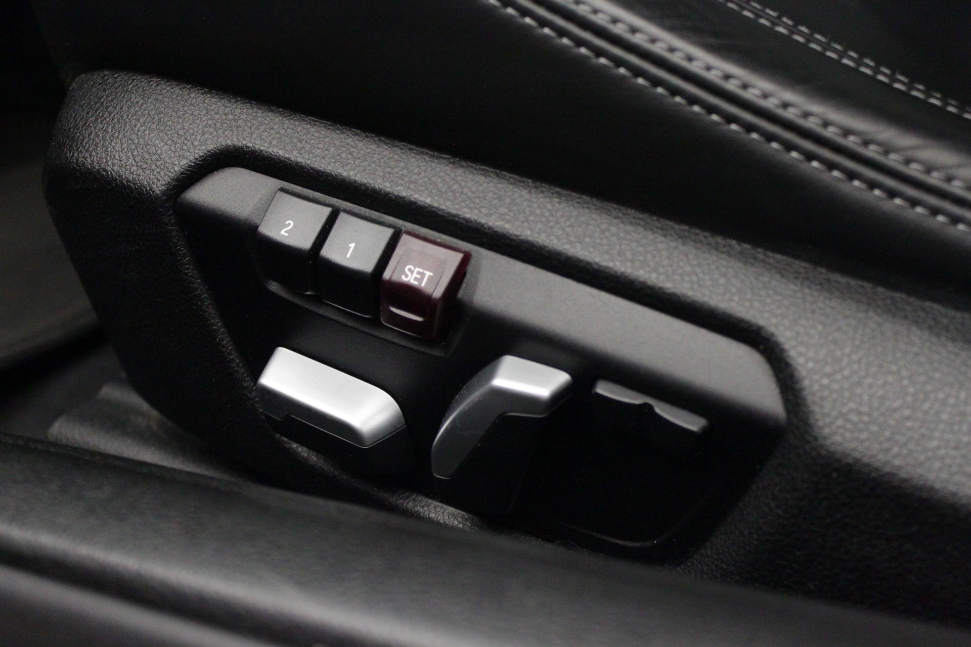 BMW M4 Coupé Competition DKG-image-18