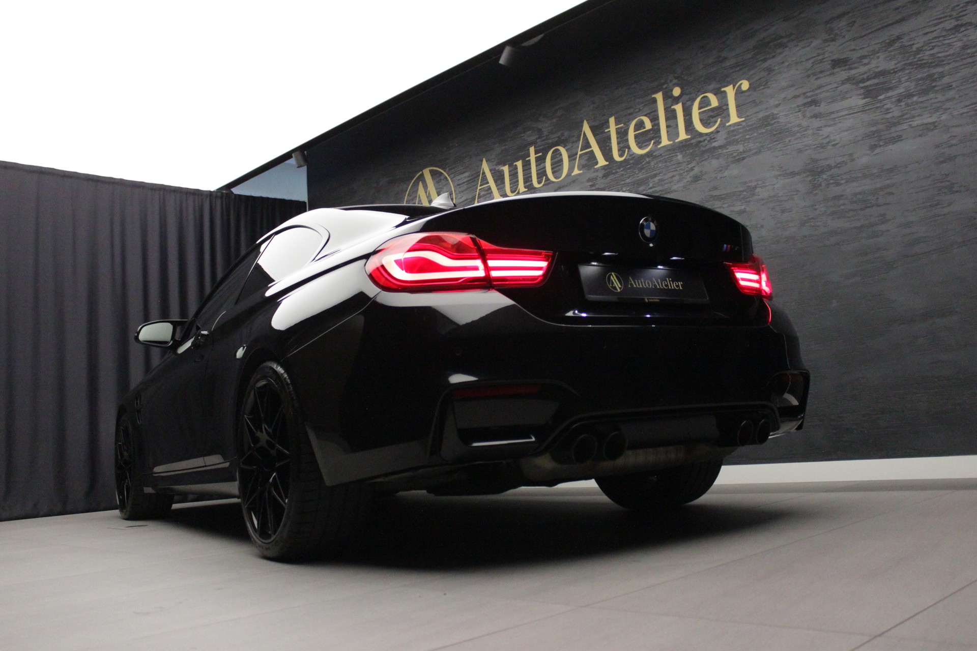 BMW M4 Coupé Competition DKG-image-12