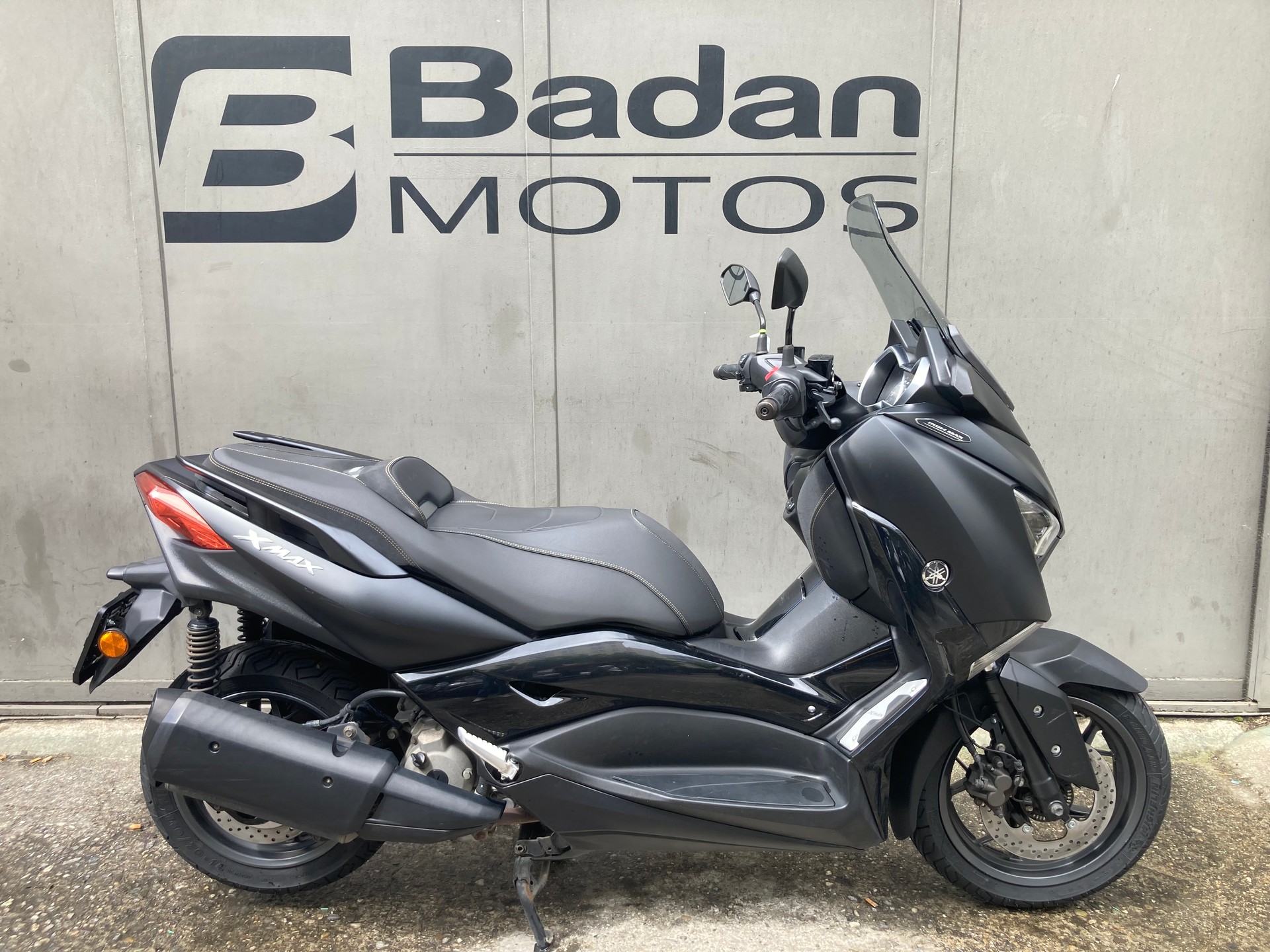 YAMAHA X-Max 300 Iron Max ABS