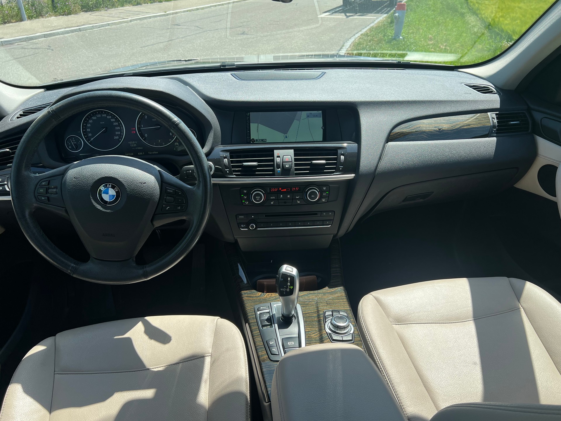 BMW X3 xDrive 20d Steptronic-image-13