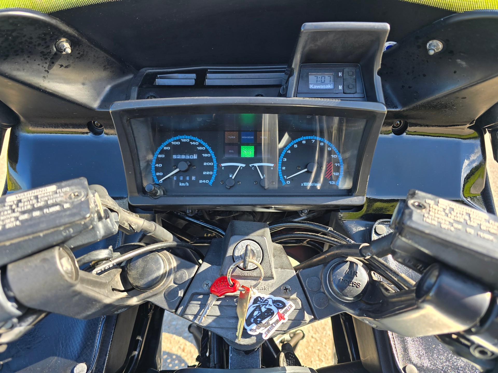 KAWASAKI GTR 1000 Touring-image-5