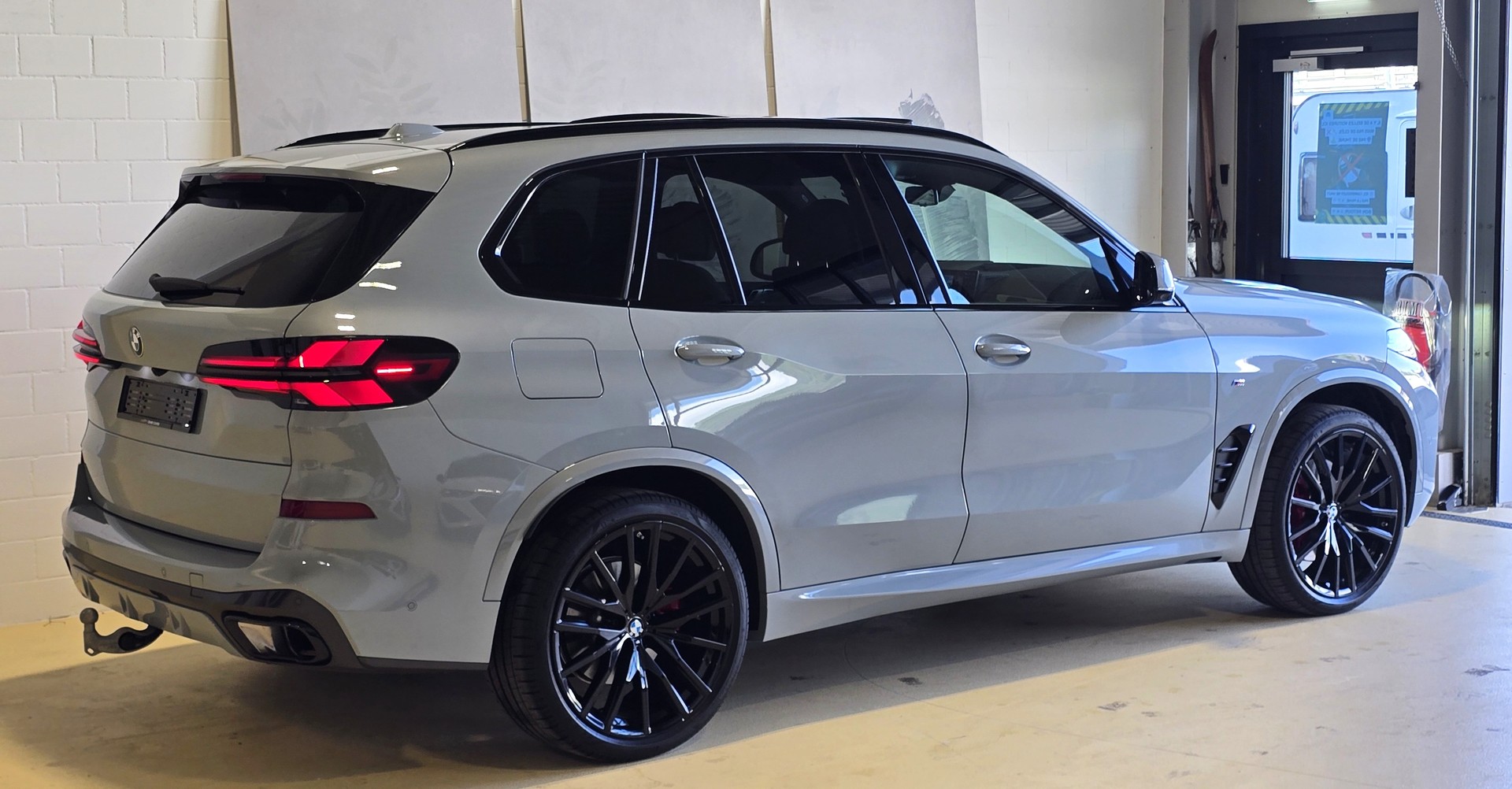 BMW X5 xDrive 48V 30d M Sport Pro Steptronic-image-16