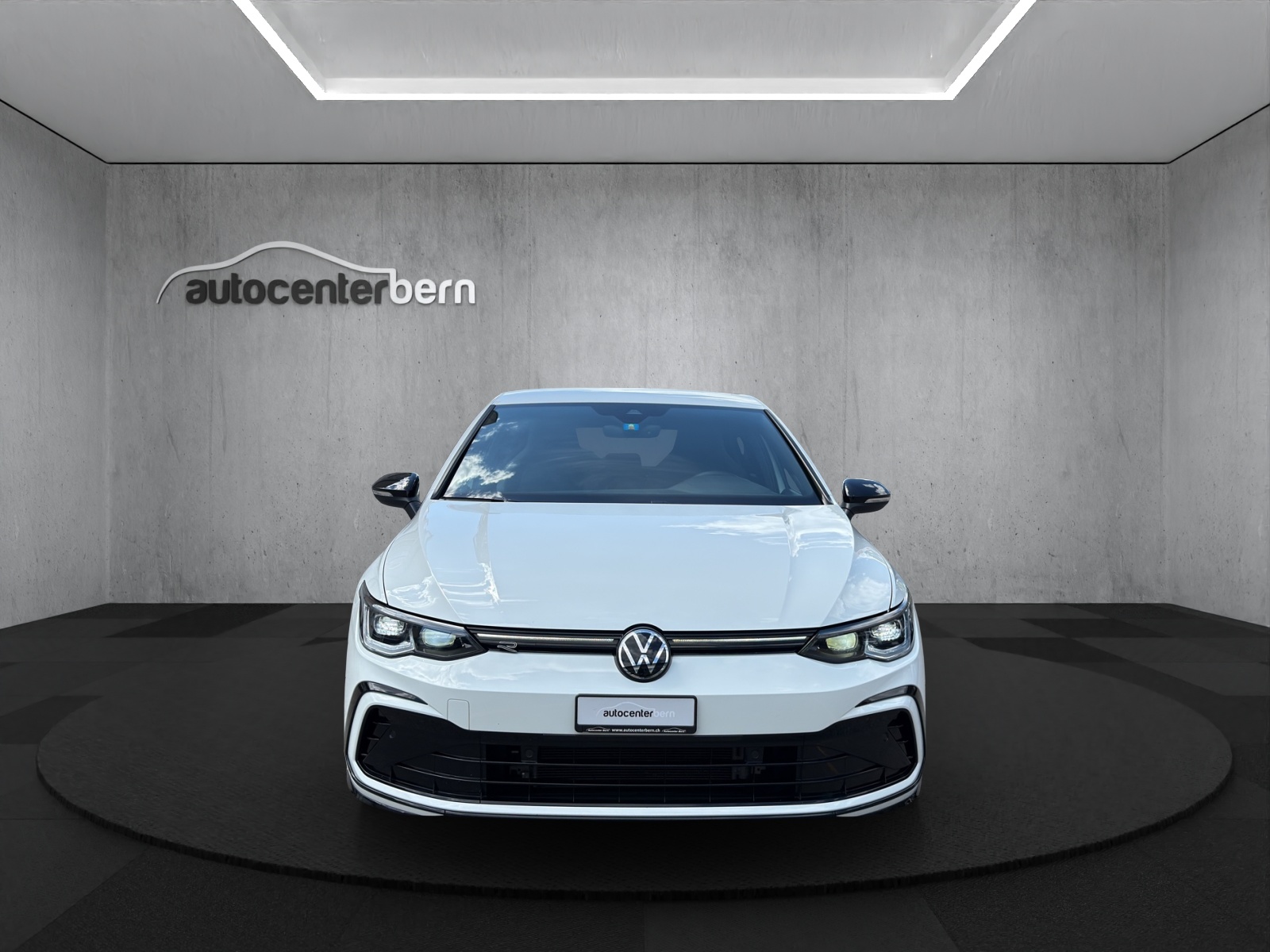 VW Golf 1.5 eTSI mHEV ACT R-Line DSG-image-1