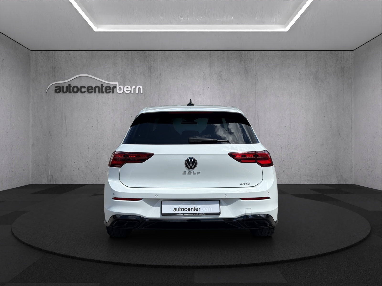 VW Golf 1.5 eTSI mHEV ACT R-Line DSG-image-5