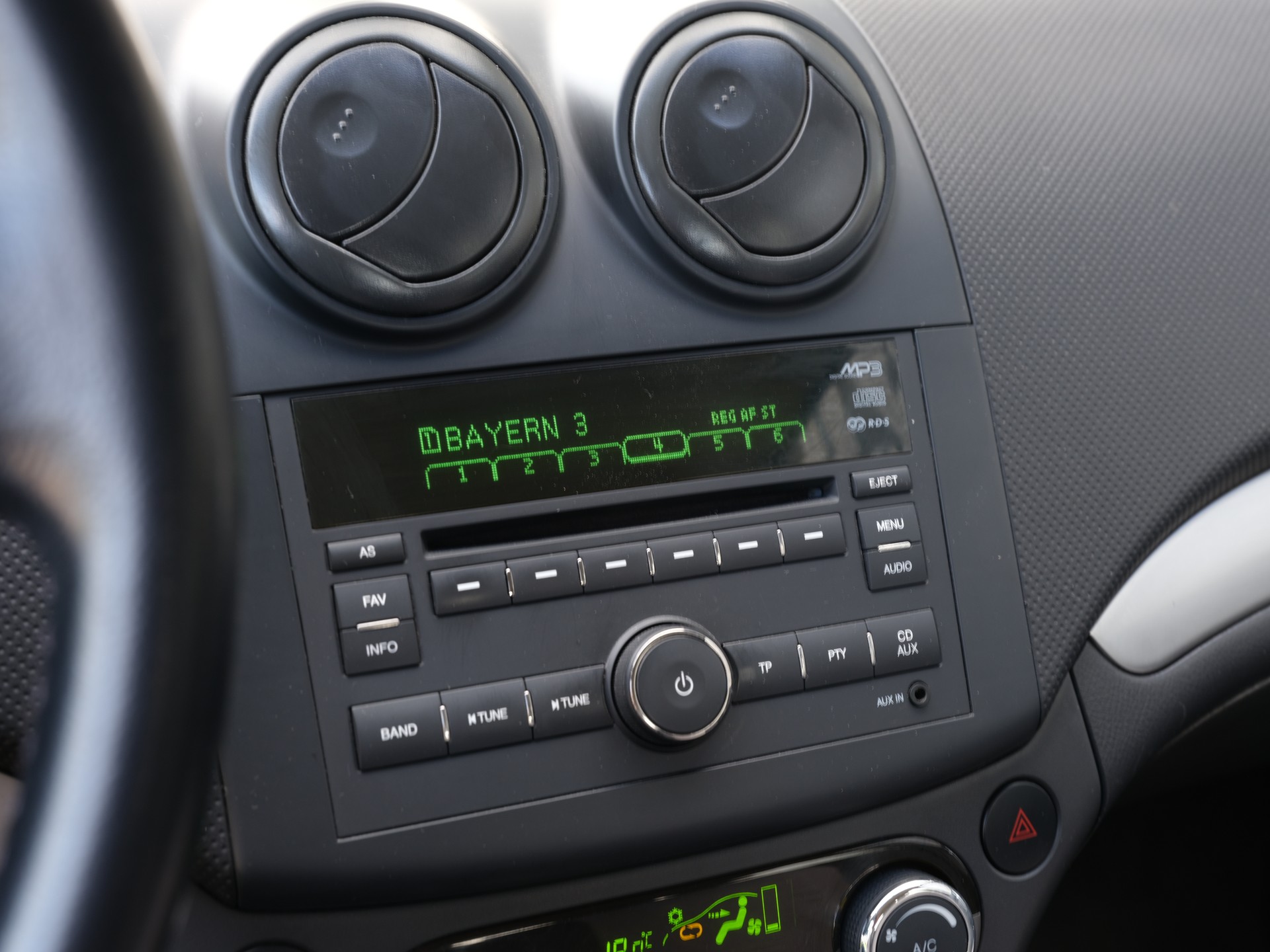 CHEVROLET Aveo 1.4 LT (LS Plus)-image-13