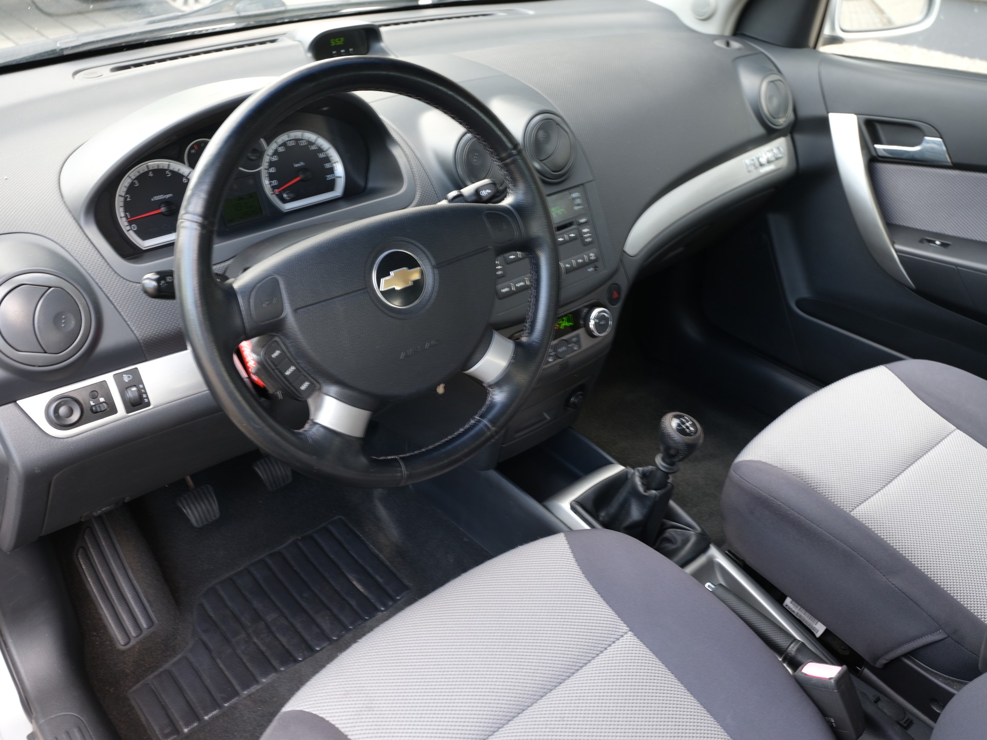 CHEVROLET Aveo 1.4 LT (LS Plus)-image-8