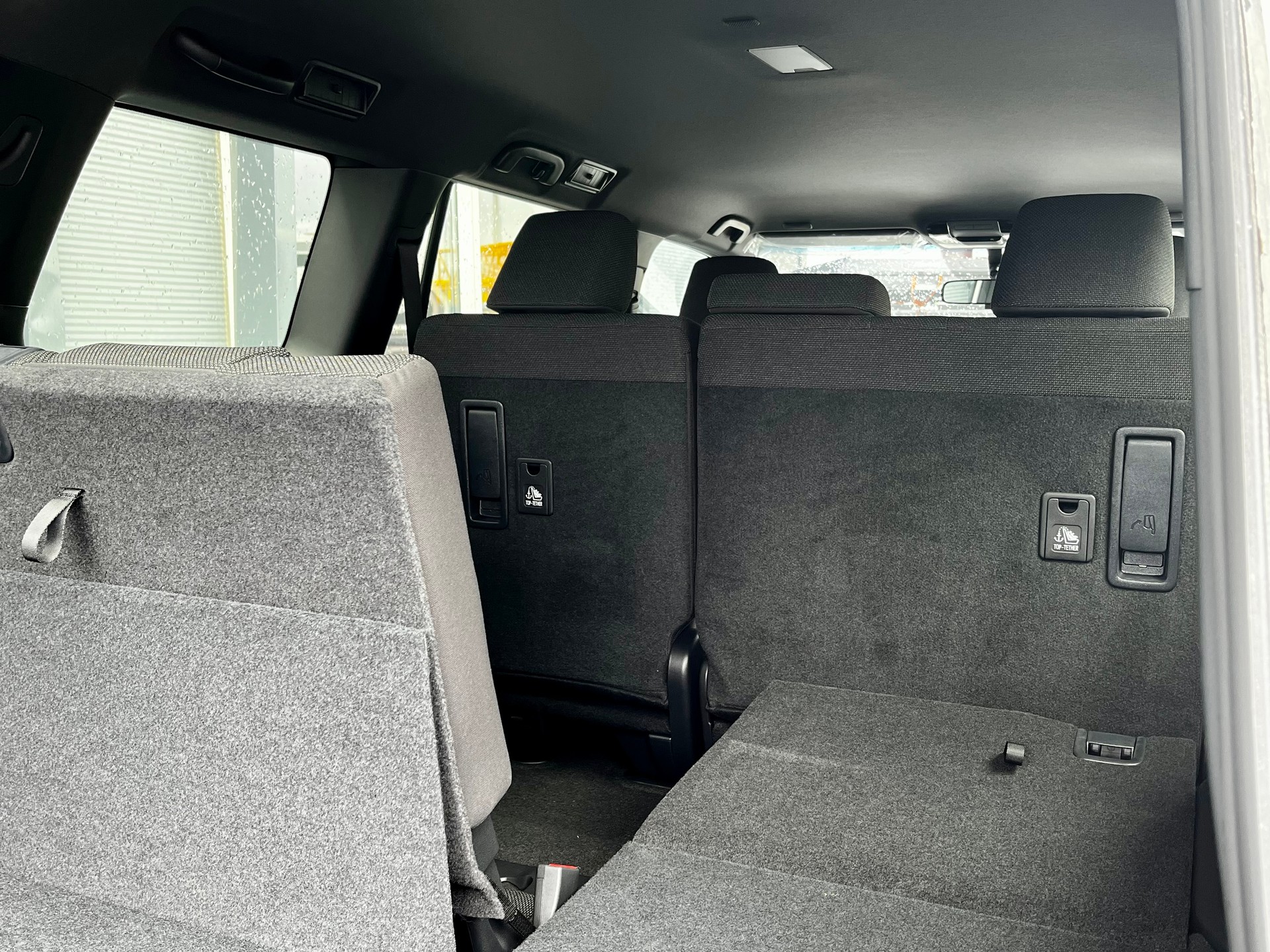 TOYOTA PRADO 250 2.4Turbo BENZIN-image-9