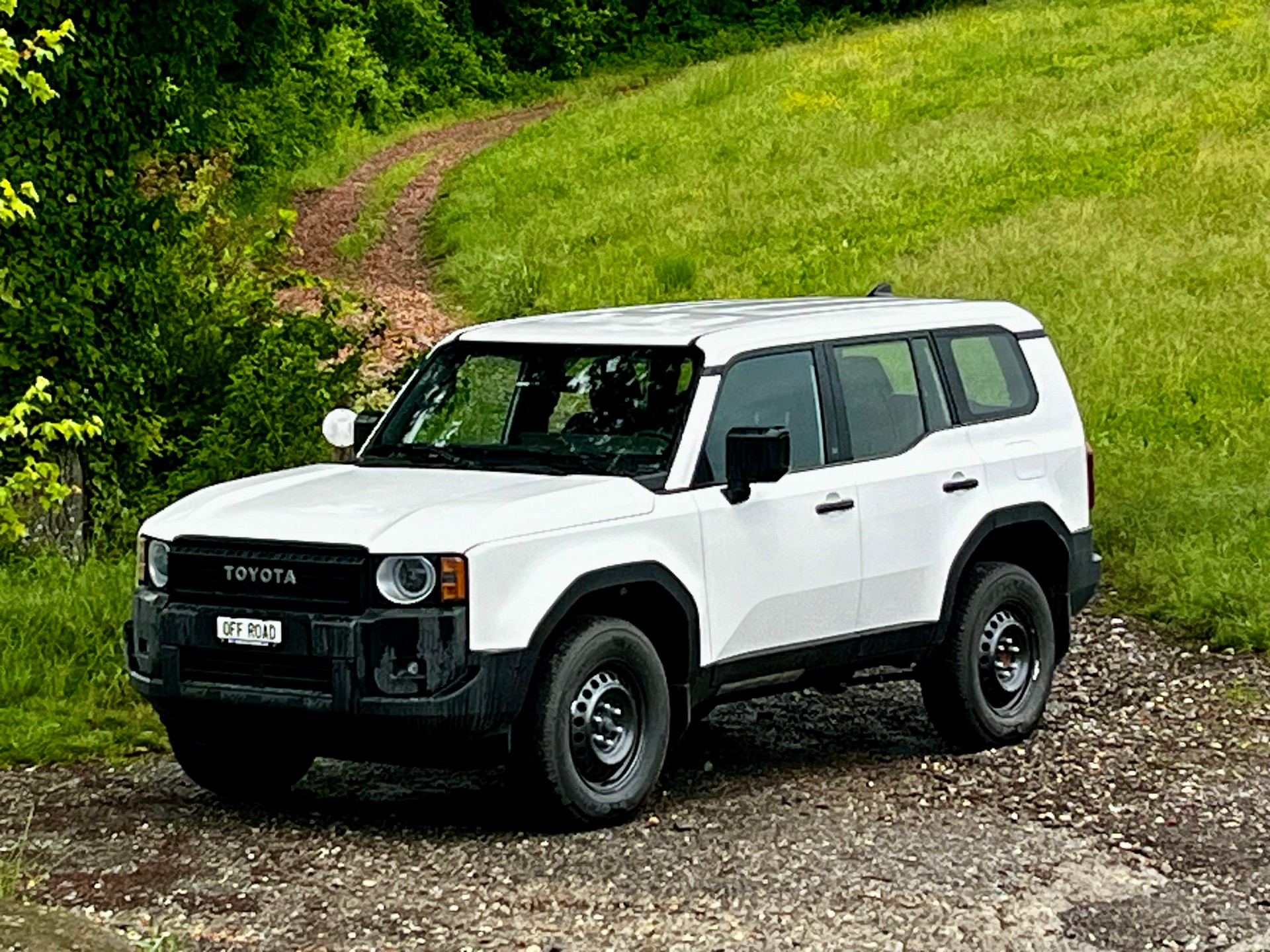 TOYOTA PRADO 250 2.4Turbo BENZIN-image-2