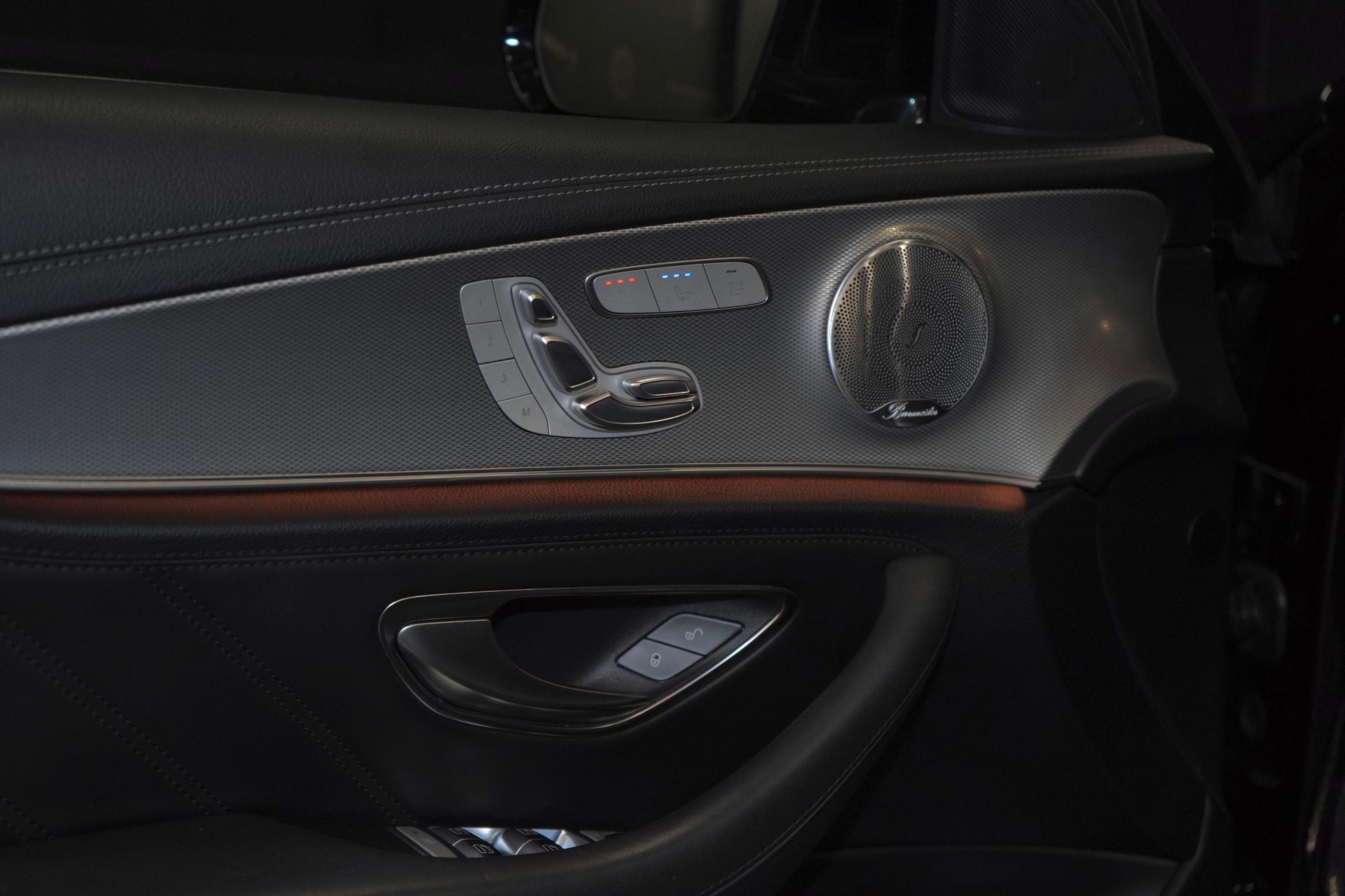 MERCEDES-BENZ E 43 AMG 4 Matic 9G-Tronic-image-3