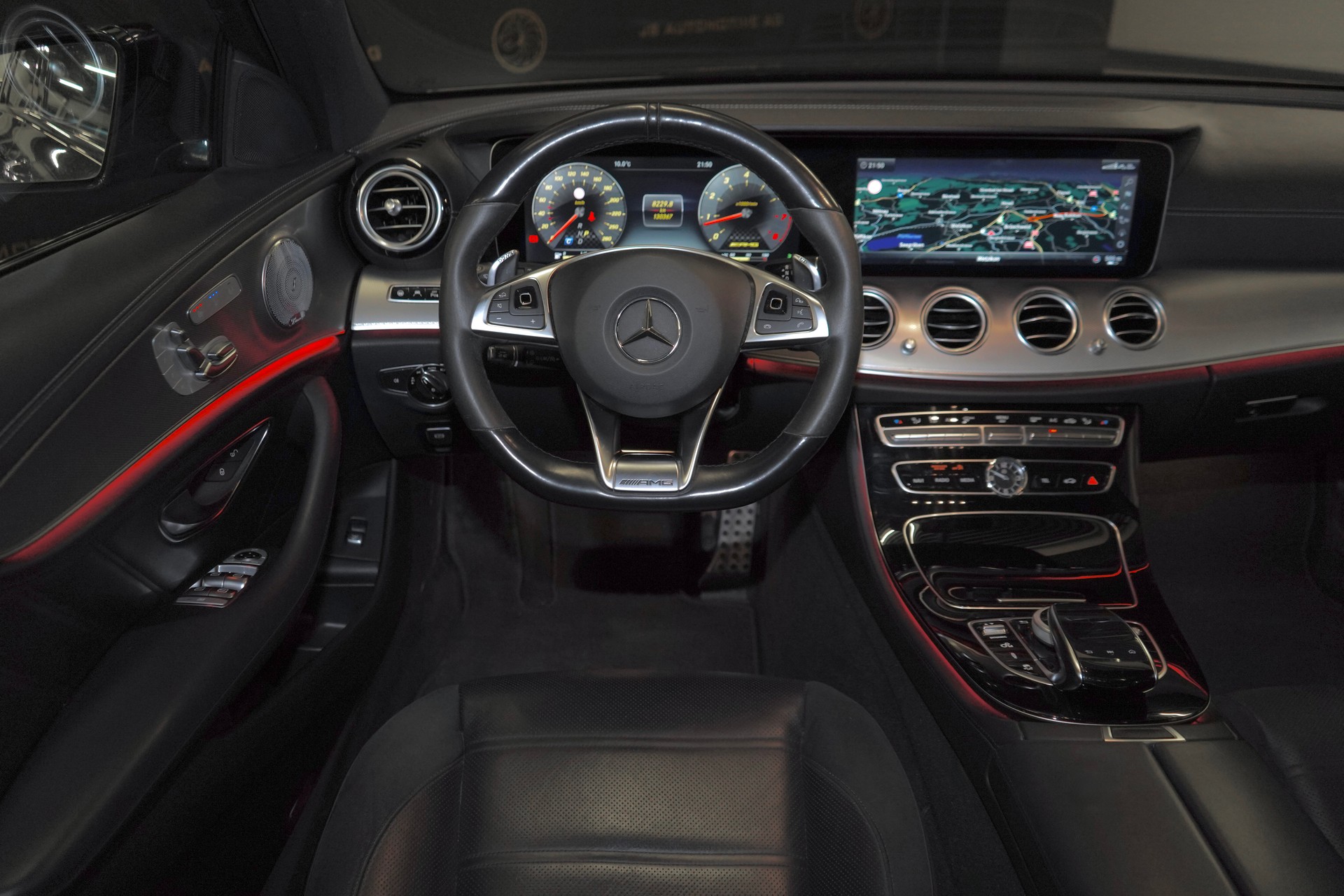 MERCEDES-BENZ E 43 AMG 4 Matic 9G-Tronic-image-5