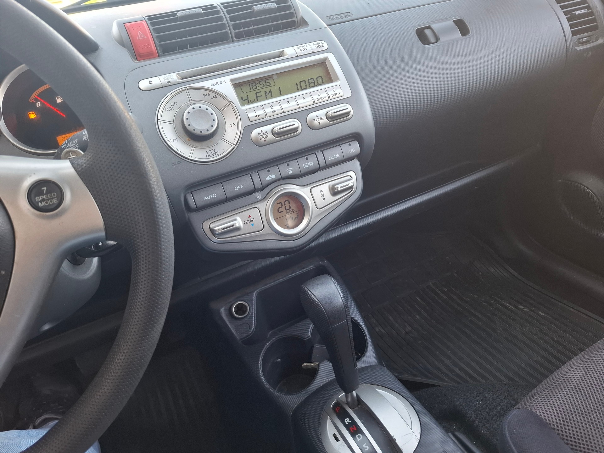 HONDA JAZZ-image-9
