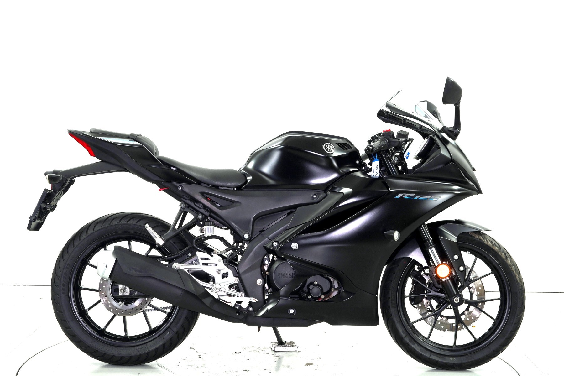 YAMAHA YZF-R125 ABS-image-3