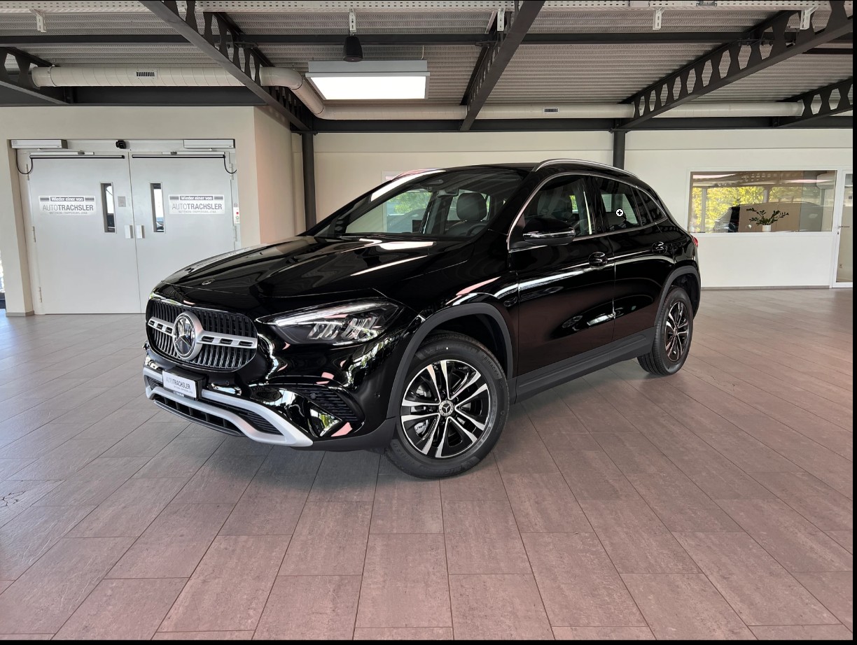 MERCEDES-BENZ GLA 250 e EQ Star 8G-DCT