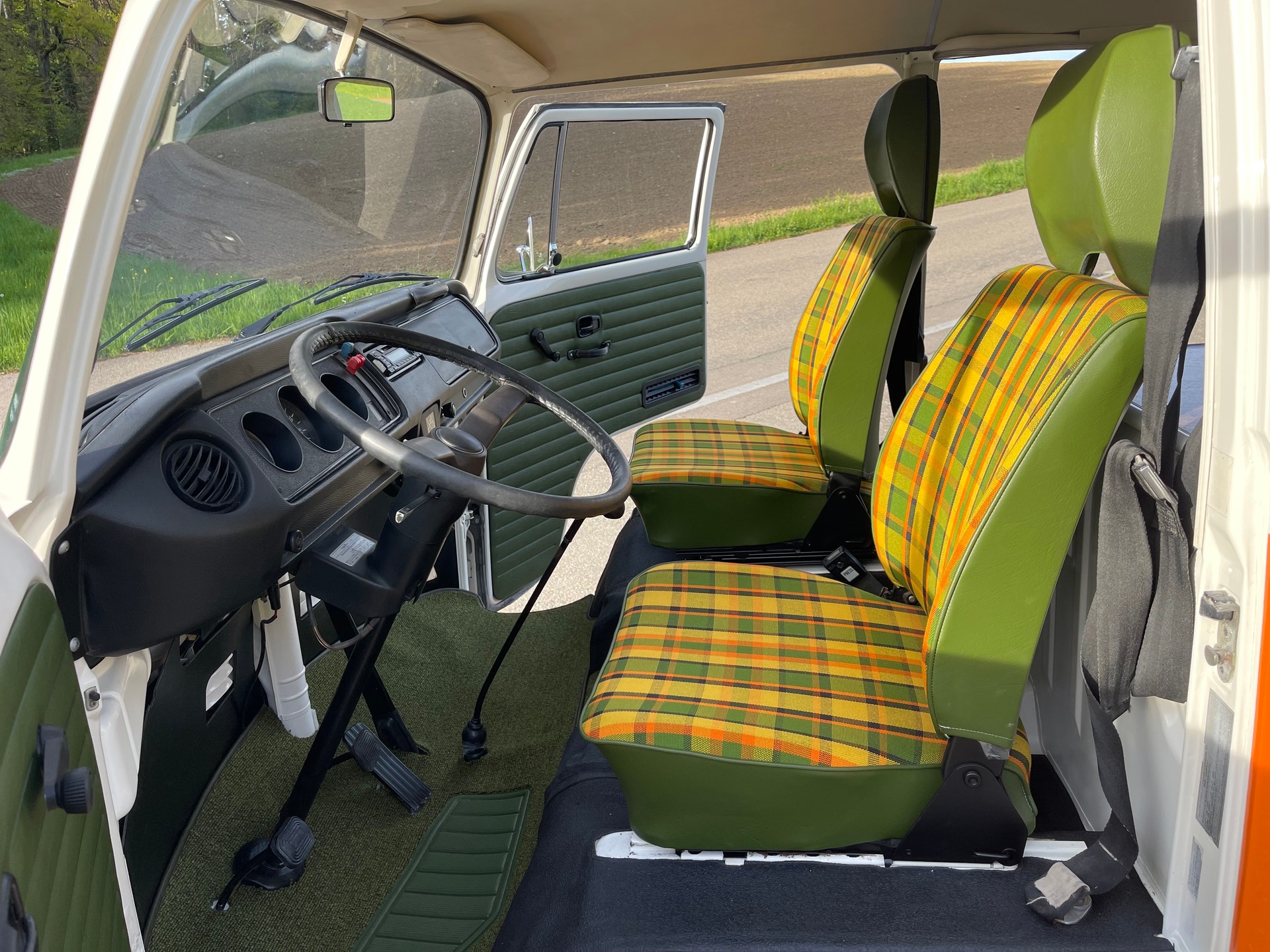 VW Wstfalia 2.0 ( Original Westfalia Ausbau)-image-4