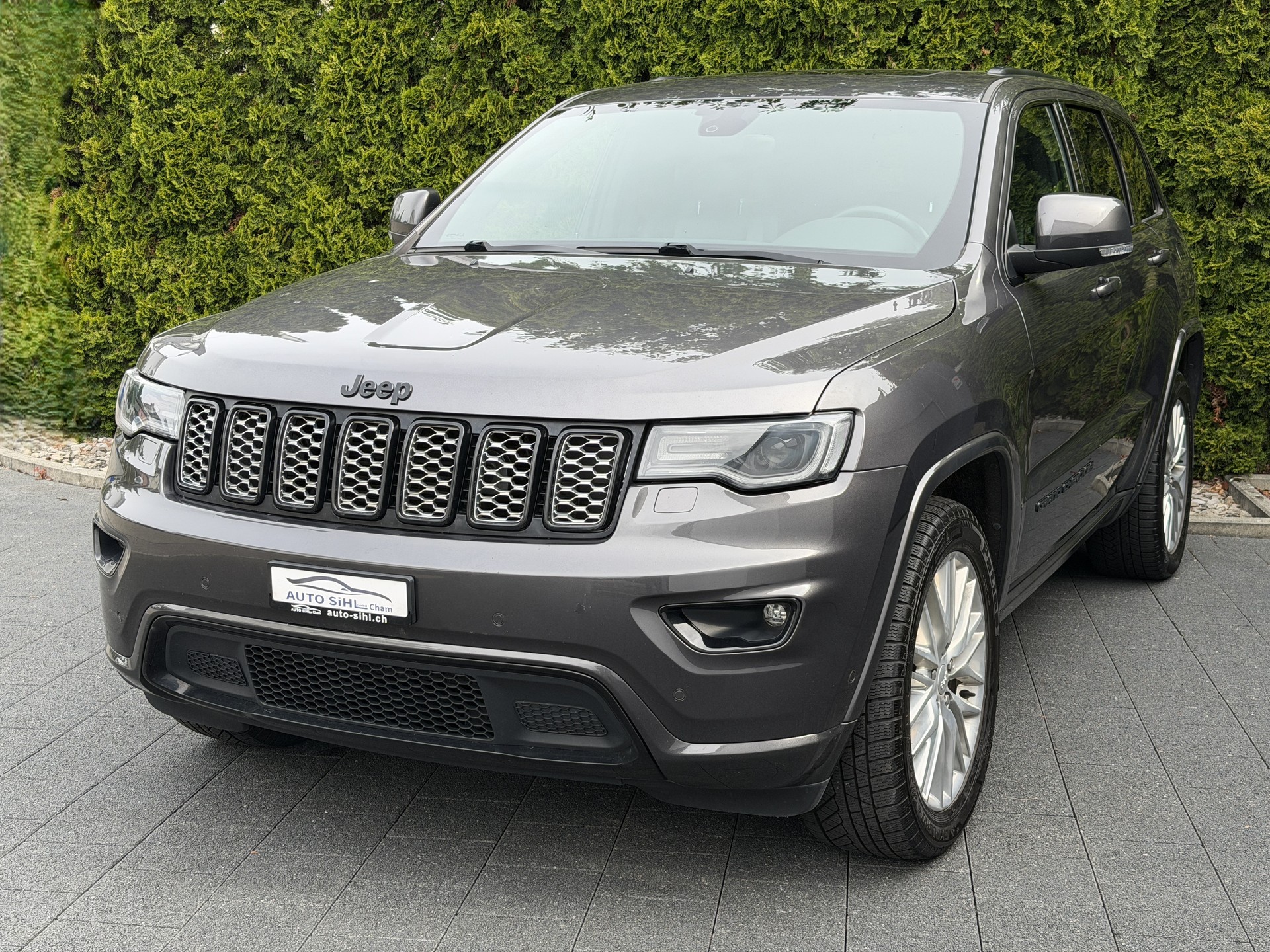 JEEP Grand Cherokee 3.0 CRD Limited Automatic-showroom-element-1