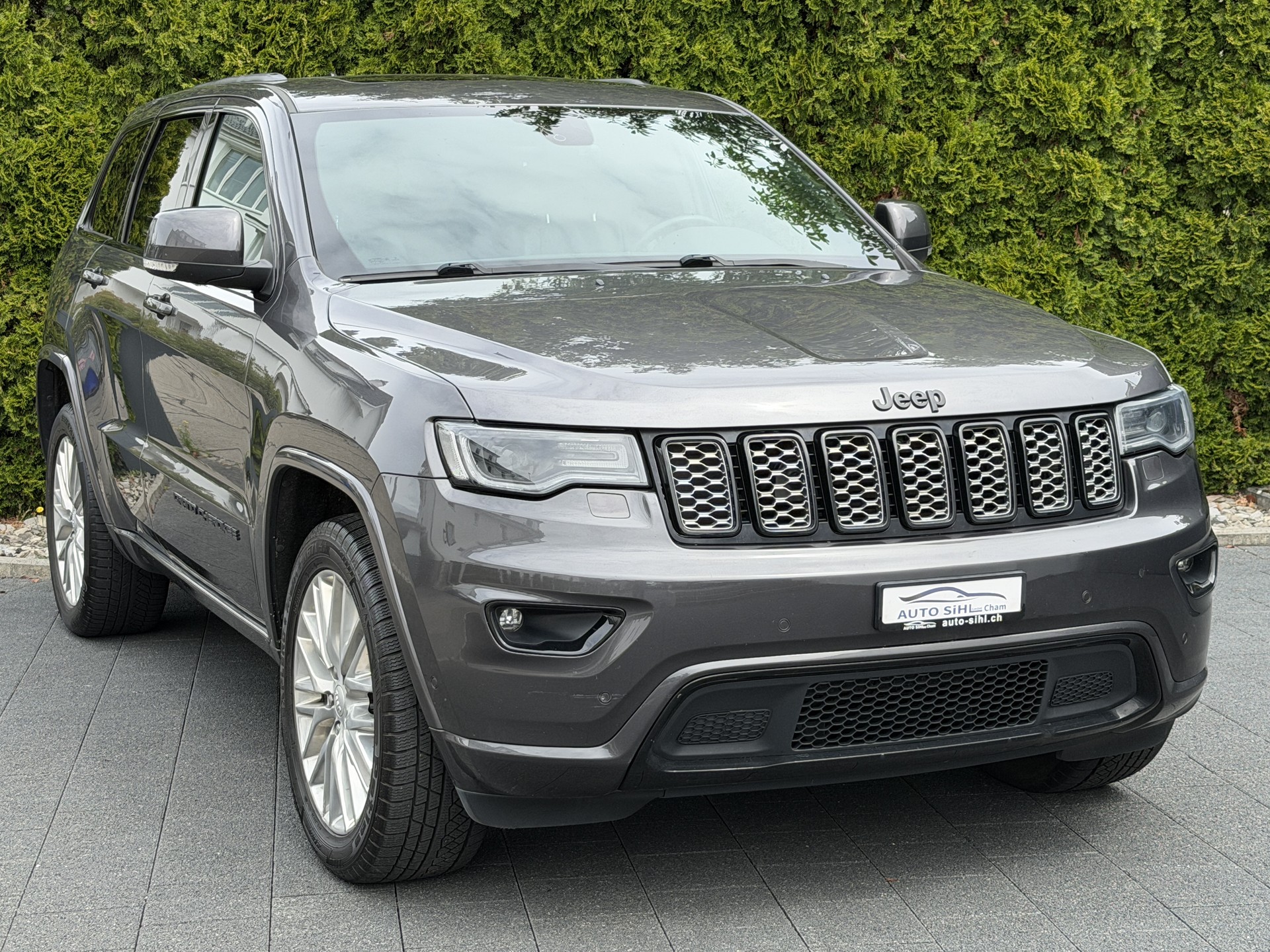 JEEP Grand Cherokee 3.0 CRD Limited Automatic-showroom-element-3