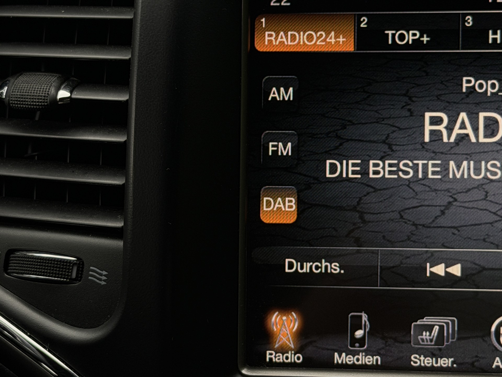 JEEP Grand Cherokee 3.0 CRD Limited Automatic-image-24