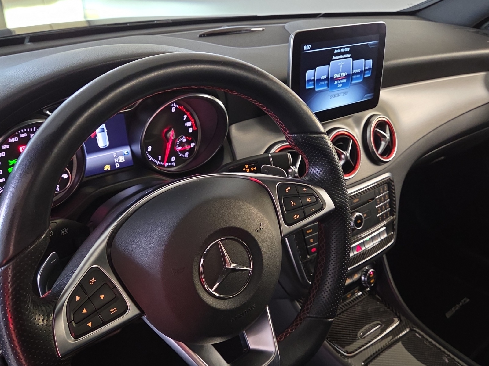 MERCEDES-BENZ CLA 250 AMG Line 4Matic-image-15