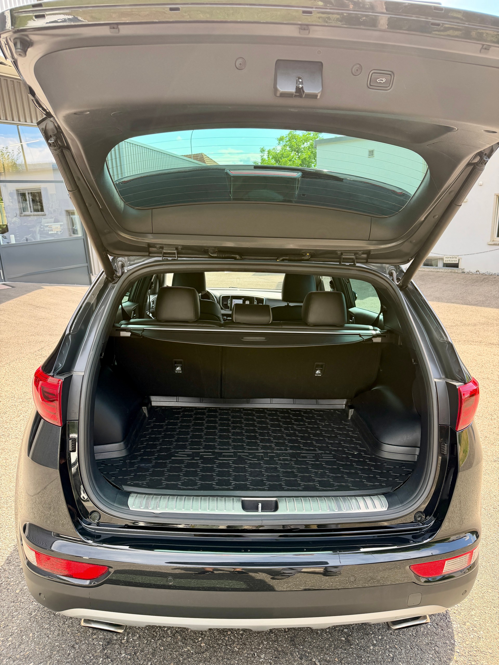 KIA Sportage 1.6 T-GDi Style GT Line 4WD Automat-image-14