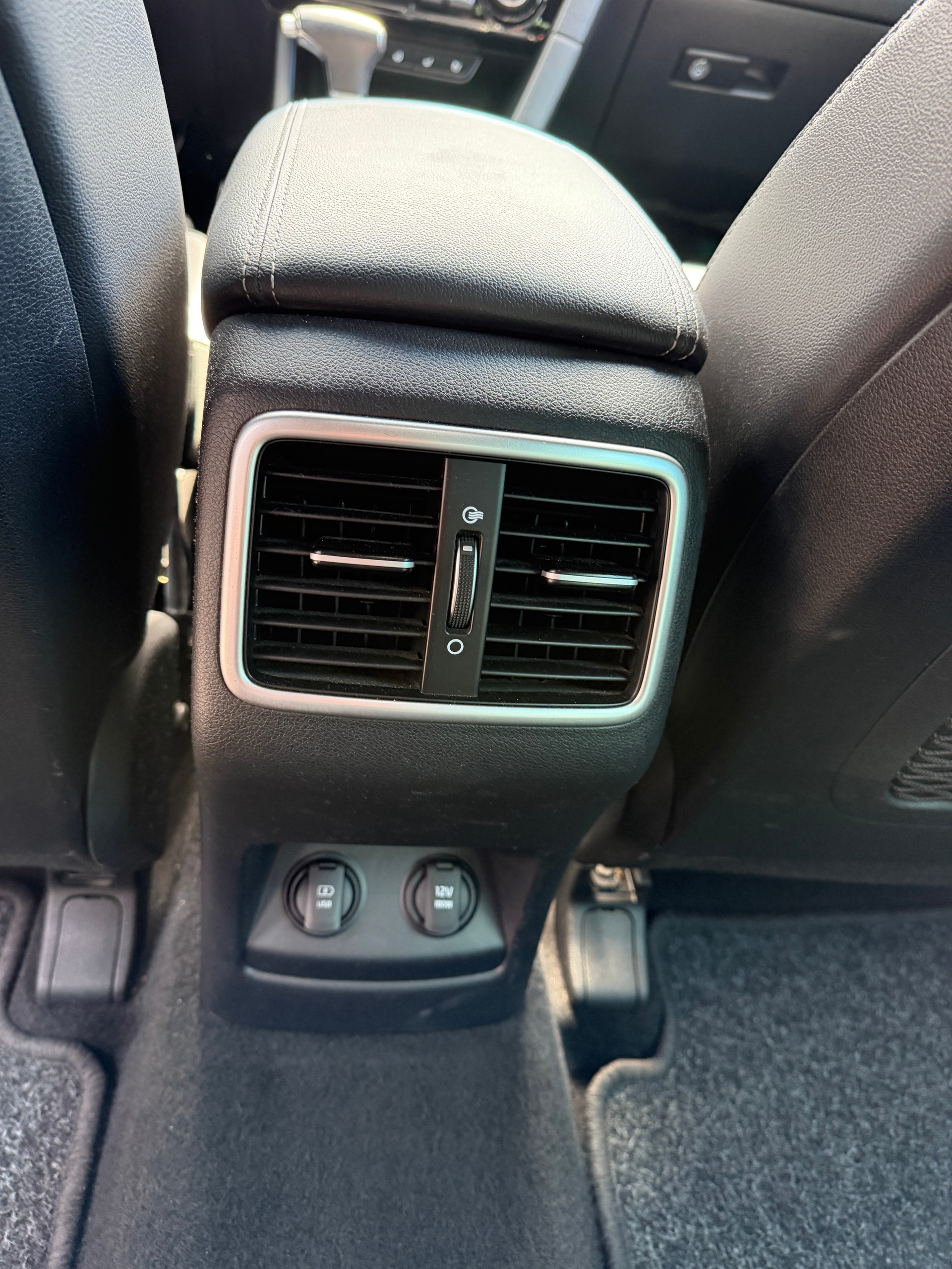 KIA Sportage 1.6 T-GDi Style GT Line 4WD Automat-image-11