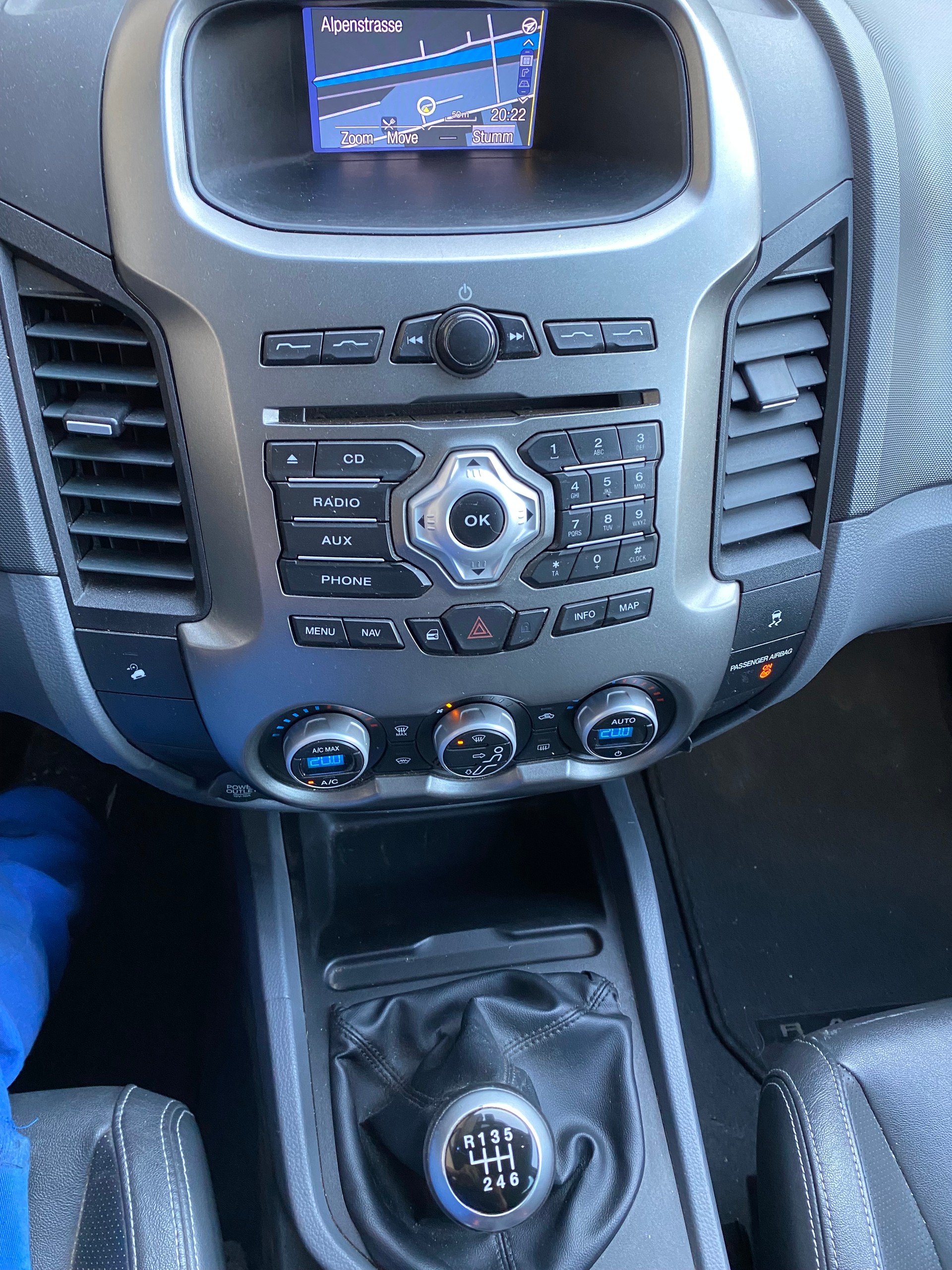 FORD Ranger LTD 3.2 TDCi 4x4-image-4