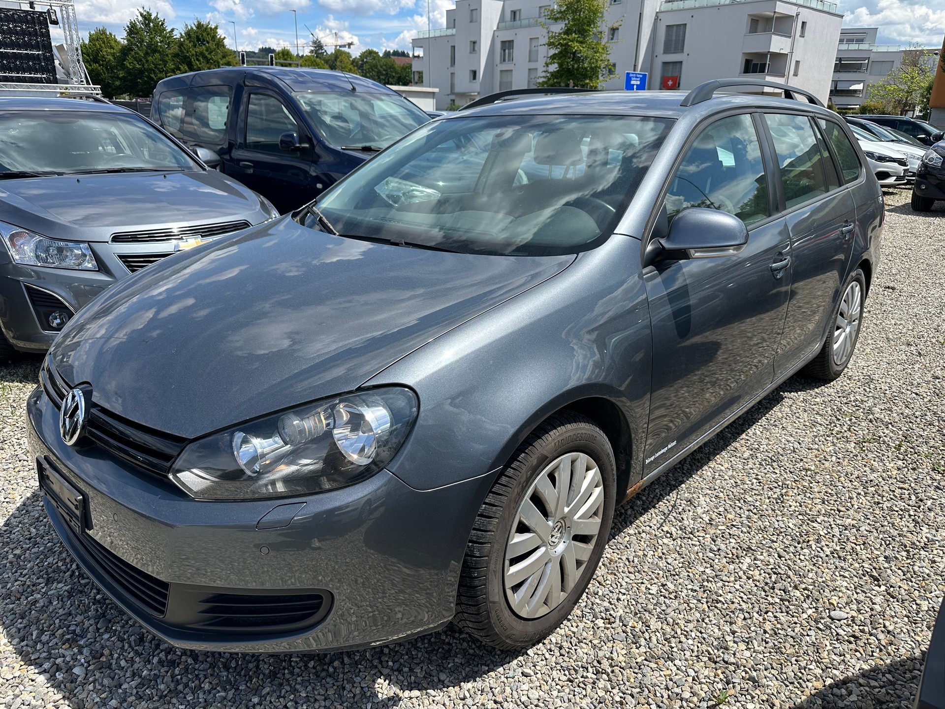 VW Golf Variant 1.6 TDI Comfortline 4Motion-image-1