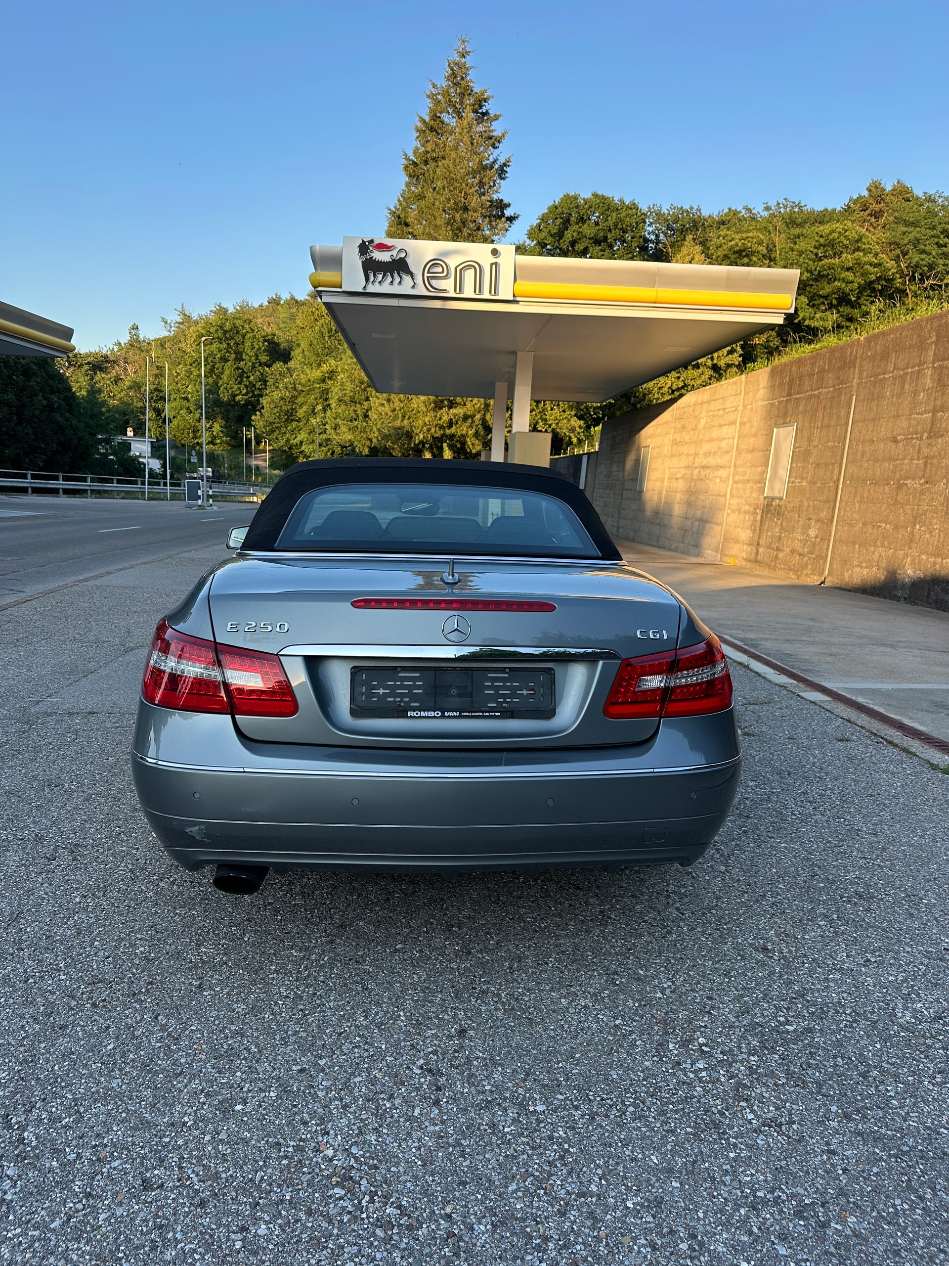 MERCEDES-BENZ E 250 CGI BlueEfficiency Automatic-image-8