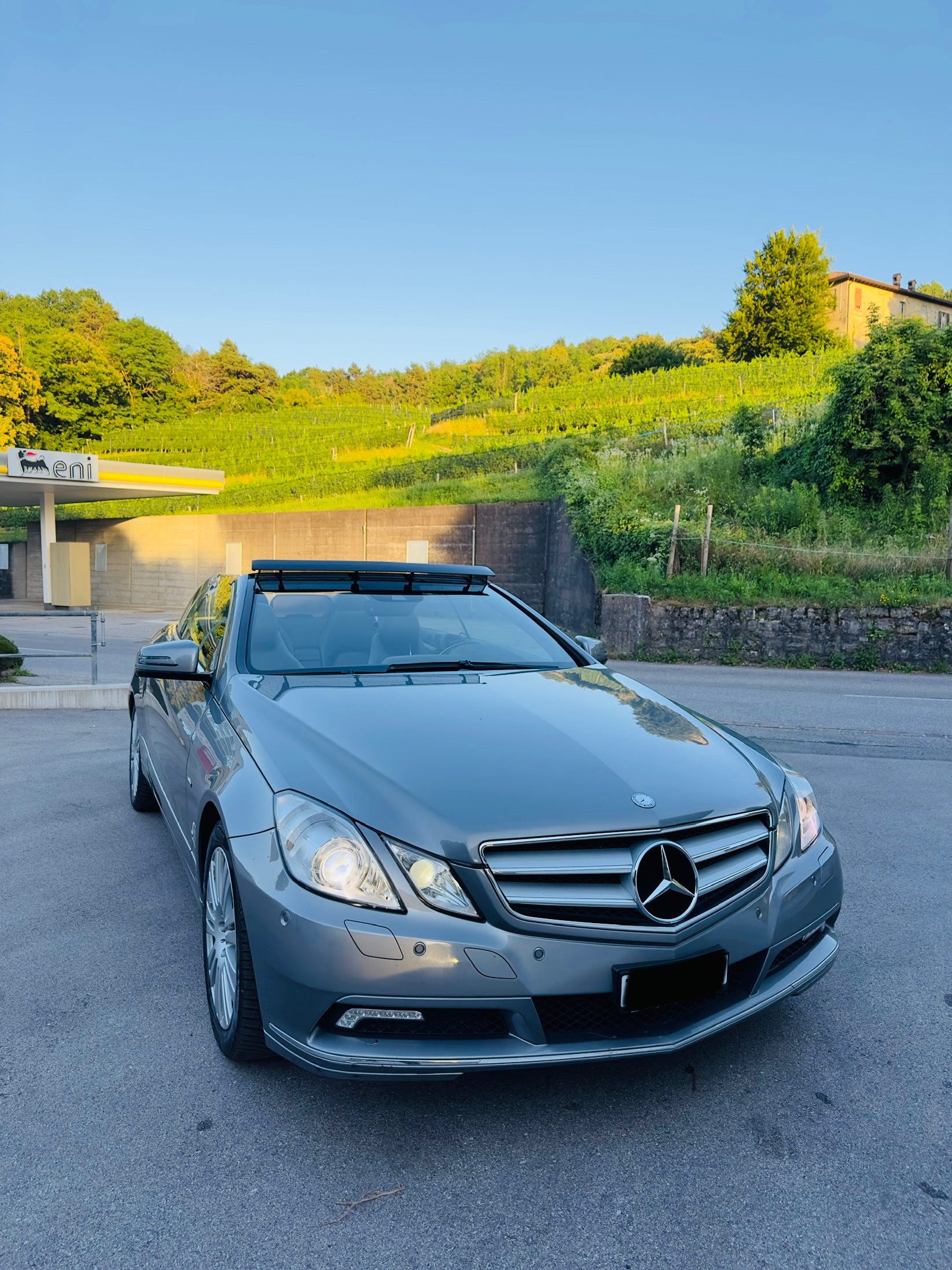 MERCEDES-BENZ E 250 CGI BlueEfficiency Automatic-image-1