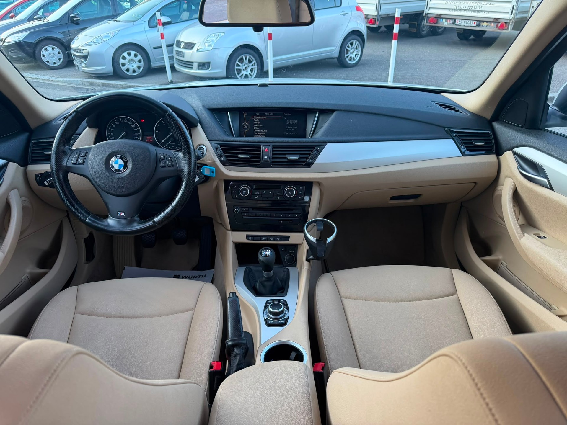 BMW X1 xDrive 18d-image-4