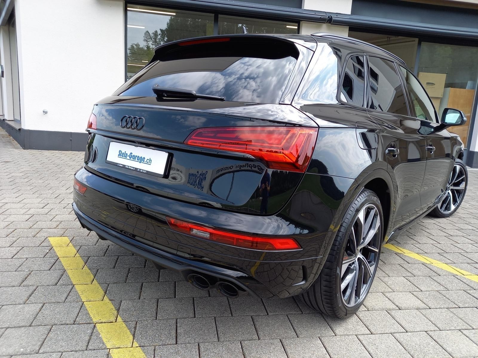 AUDI SQ5 TDI quattro tiptronic-showroom-element-1