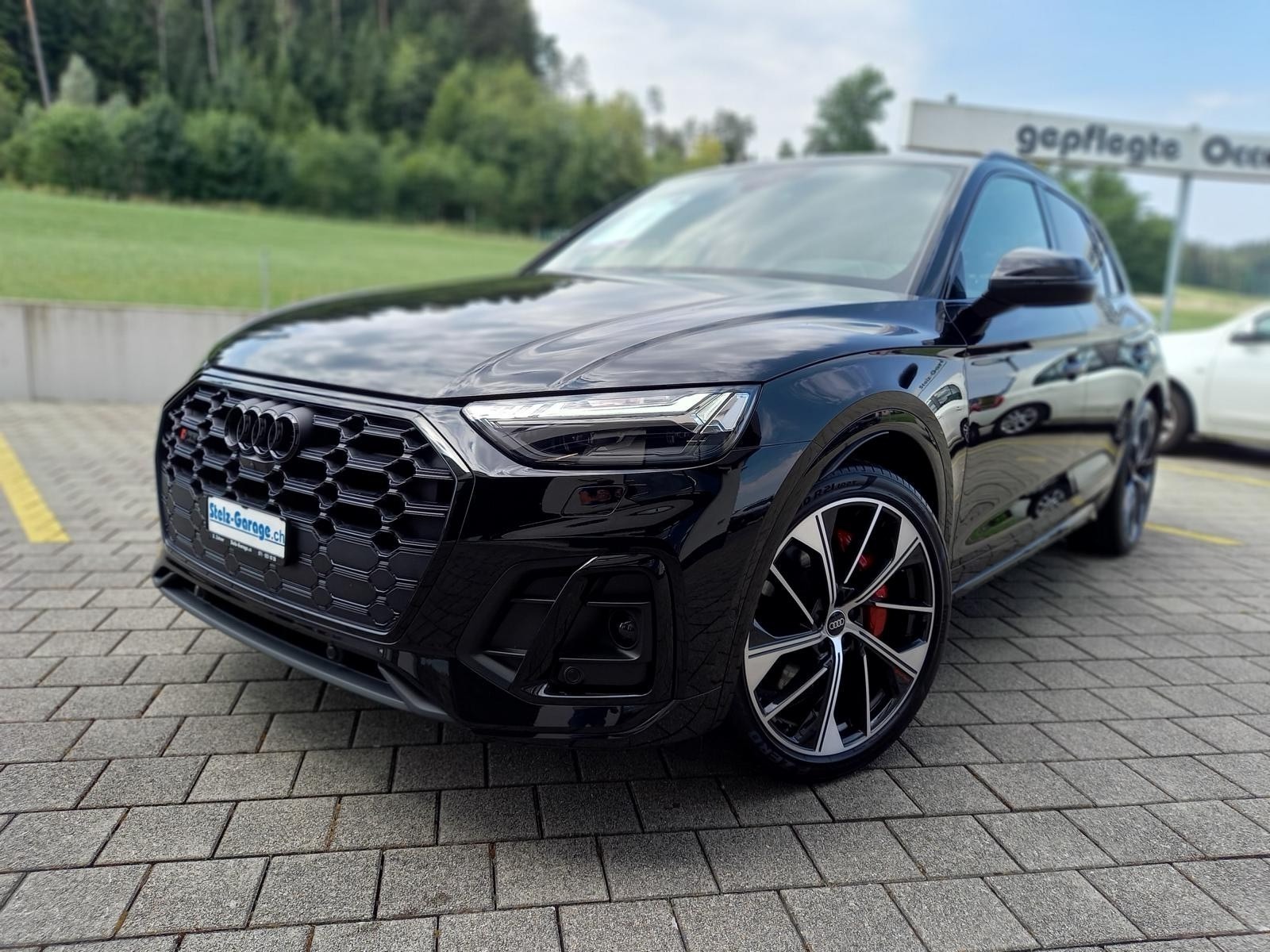 AUDI SQ5 TDI quattro tiptronic