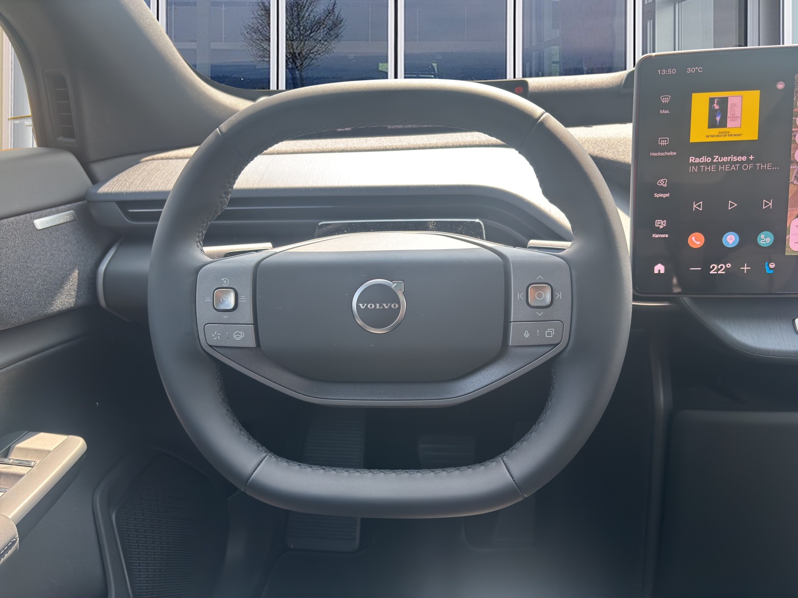 VOLVO EX60 Twin Ultra AWD-image-10
