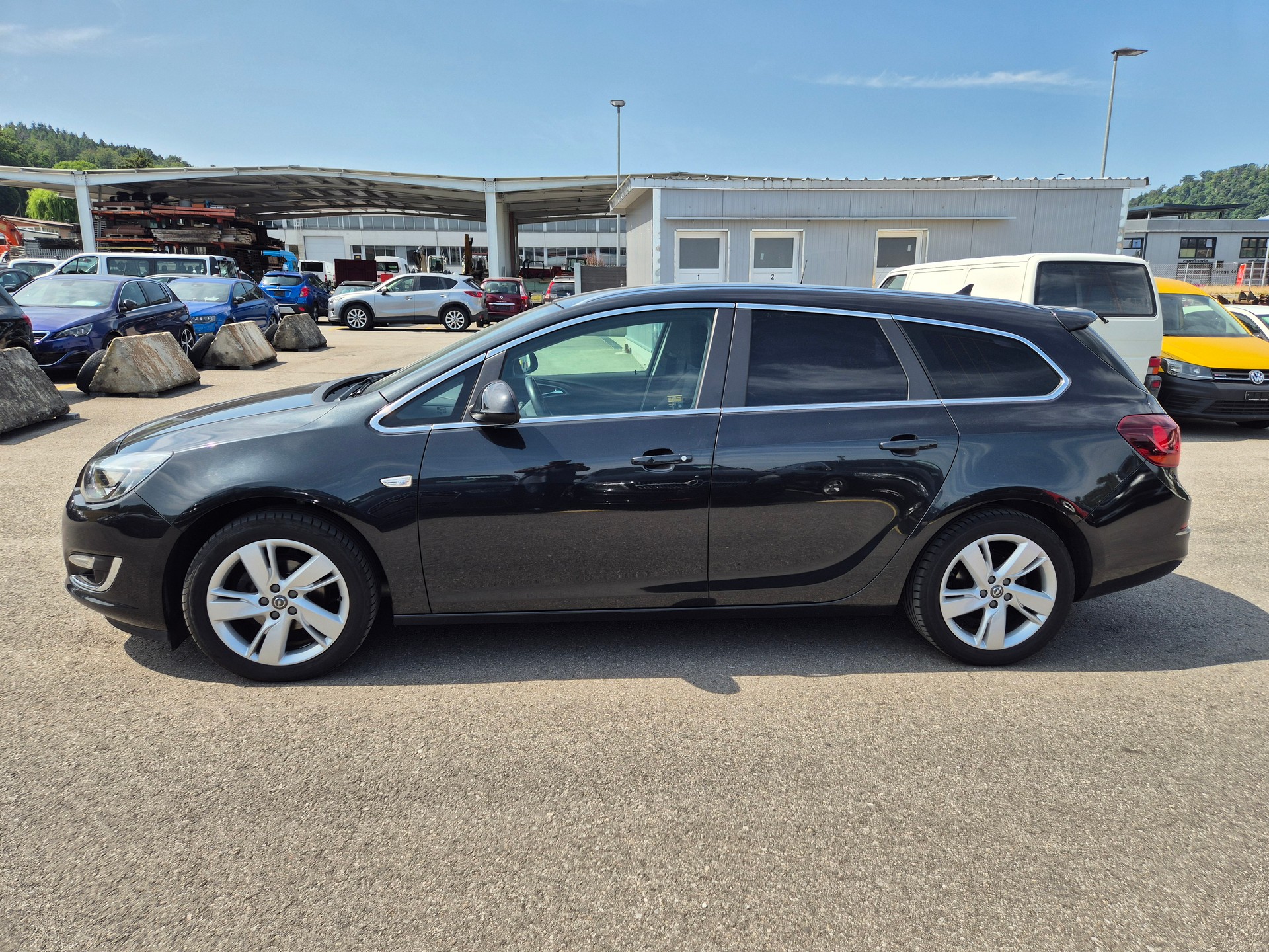 OPEL Astra SportsTourer 1.4i 16V Turbo Sport-image-13