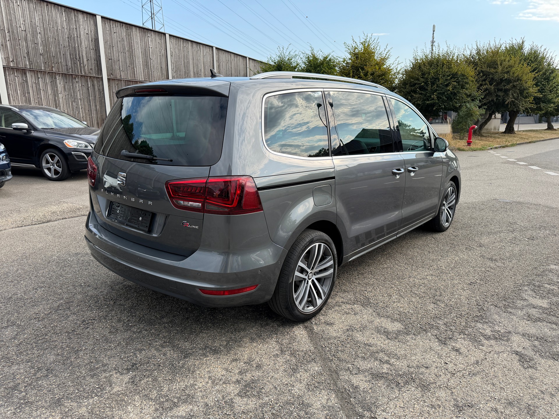 SEAT Alhambra 1.4 TSI DSG SWISS FR2-image-4