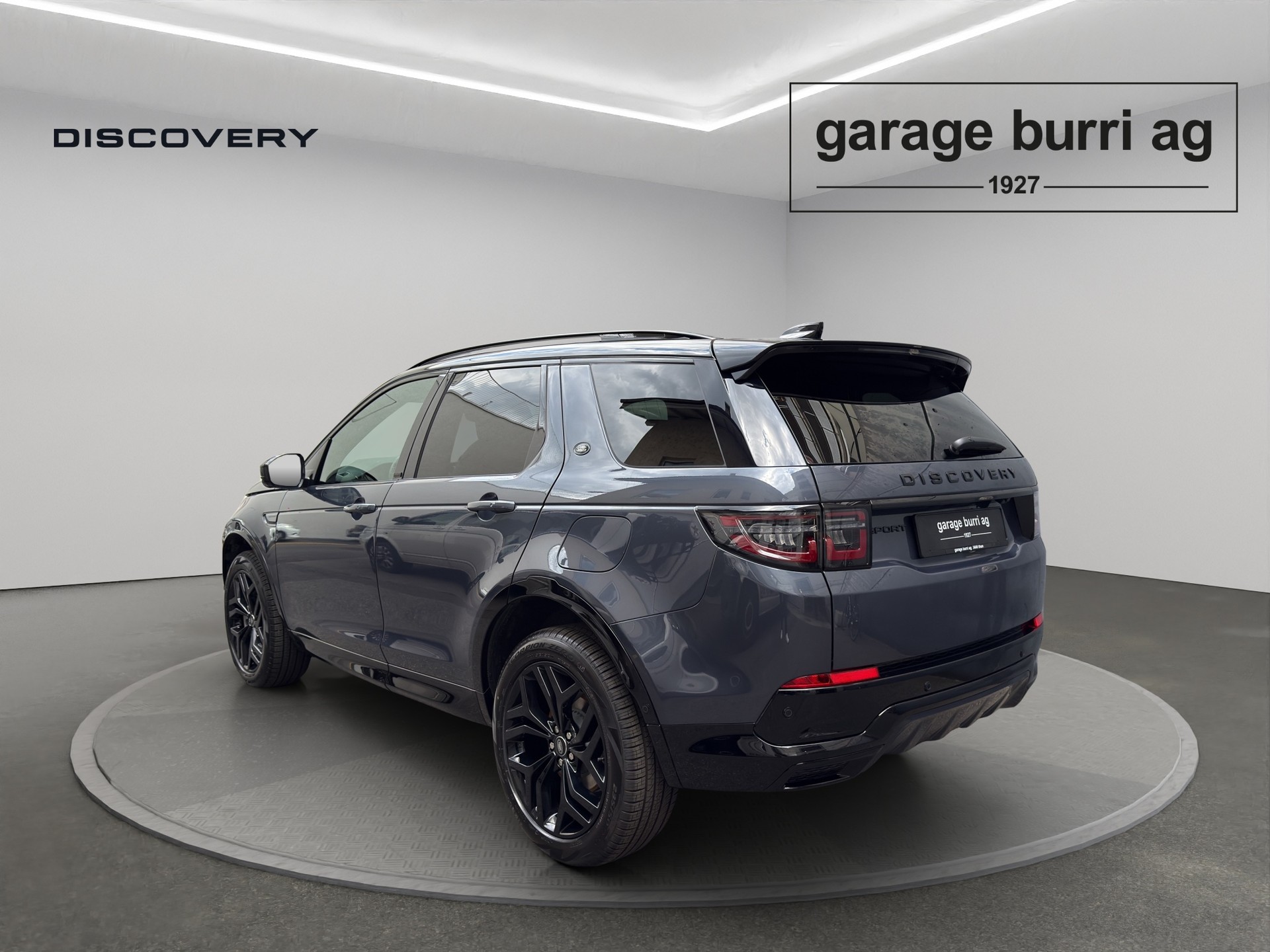 LAND ROVER Discovery Sport 1.5 T 270e Landmark-showroom-element-1