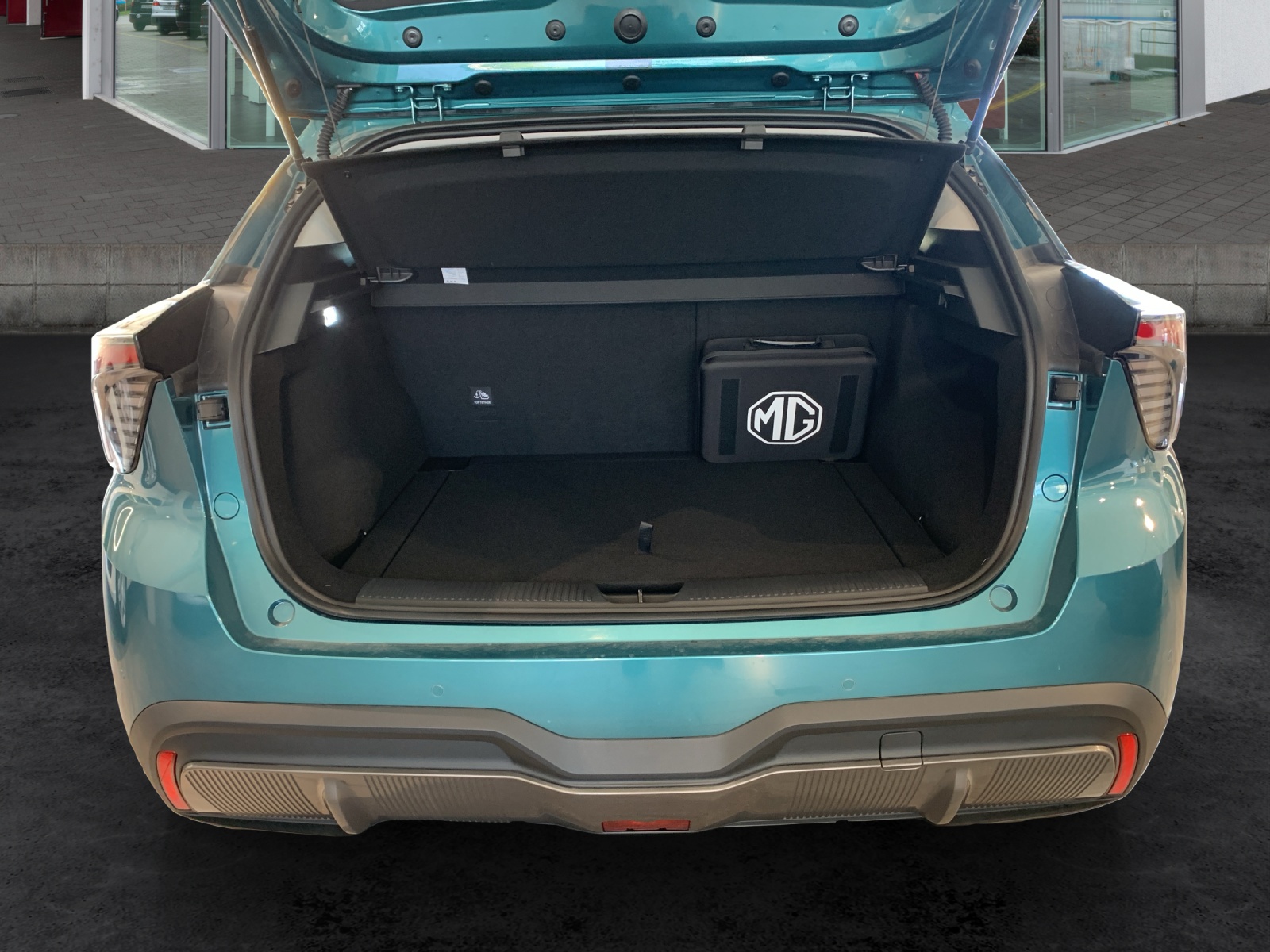 MG 4 64 kWh Premium-image-11