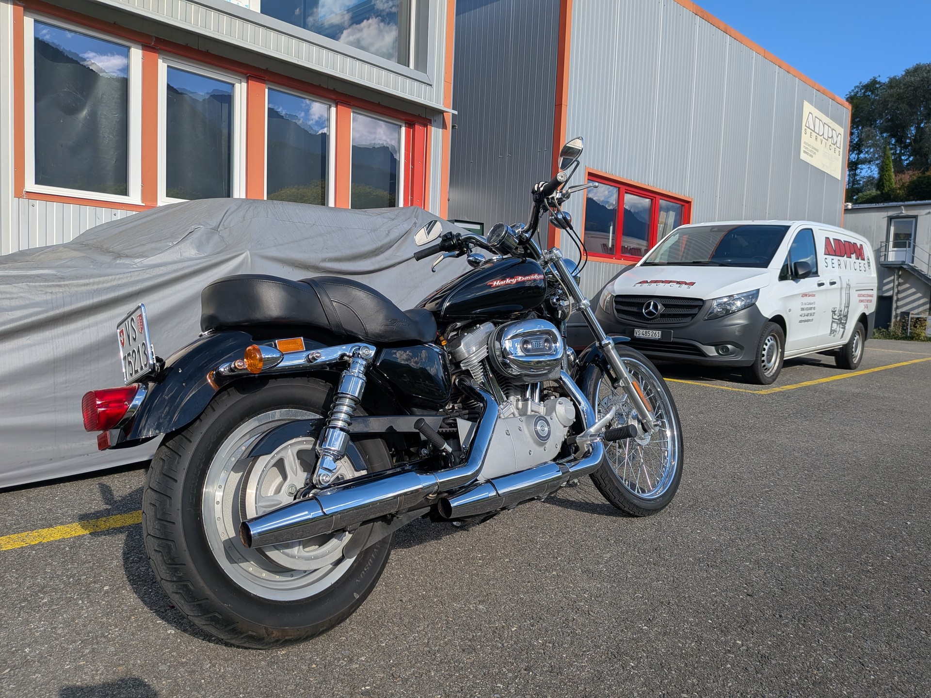 HARLEY-DAVIDSON XL 883 C Sportster Custom Injection-image-5