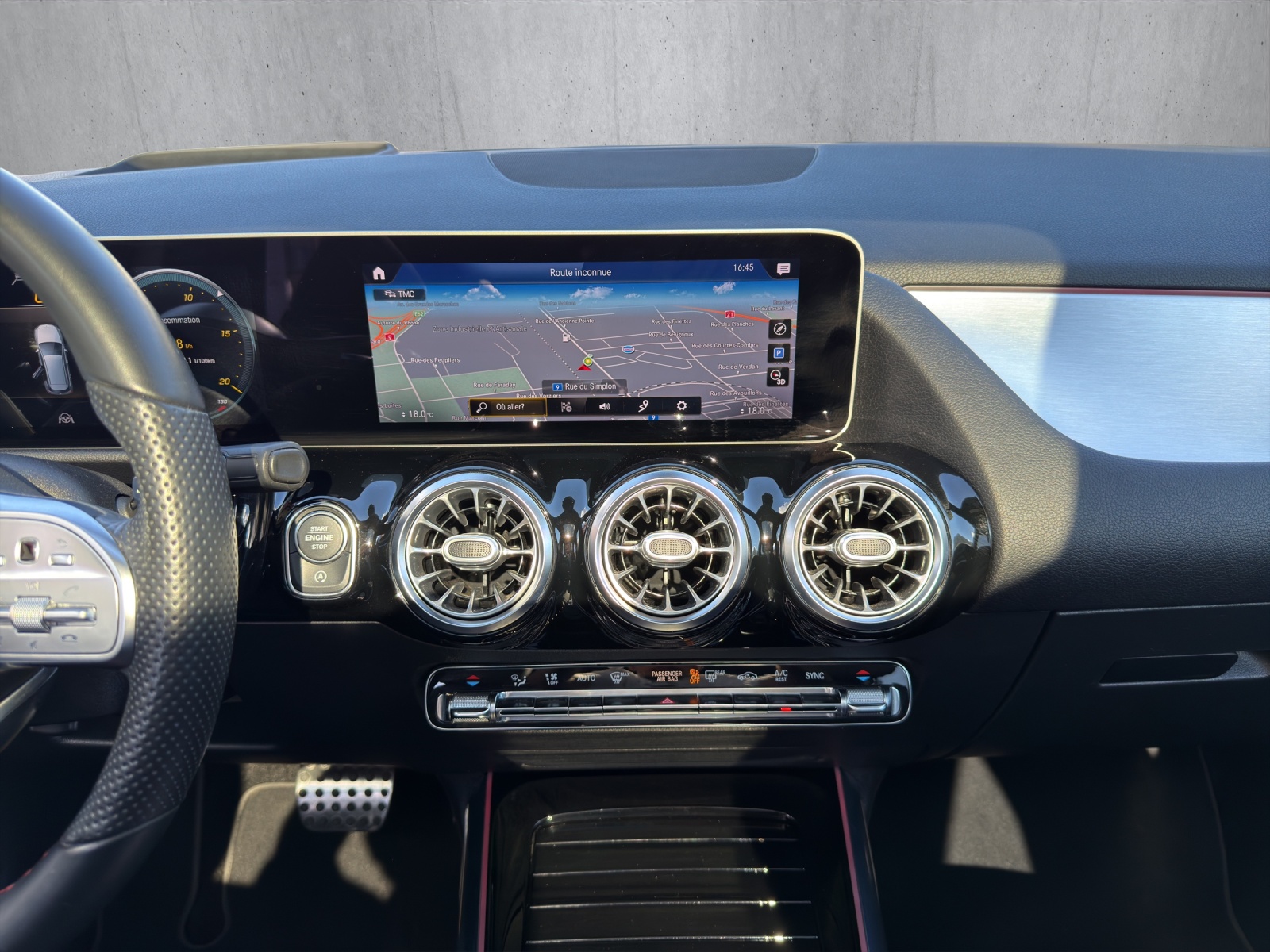 MERCEDES-BENZ Classe B W247 B 220 d AMG Line-image-11