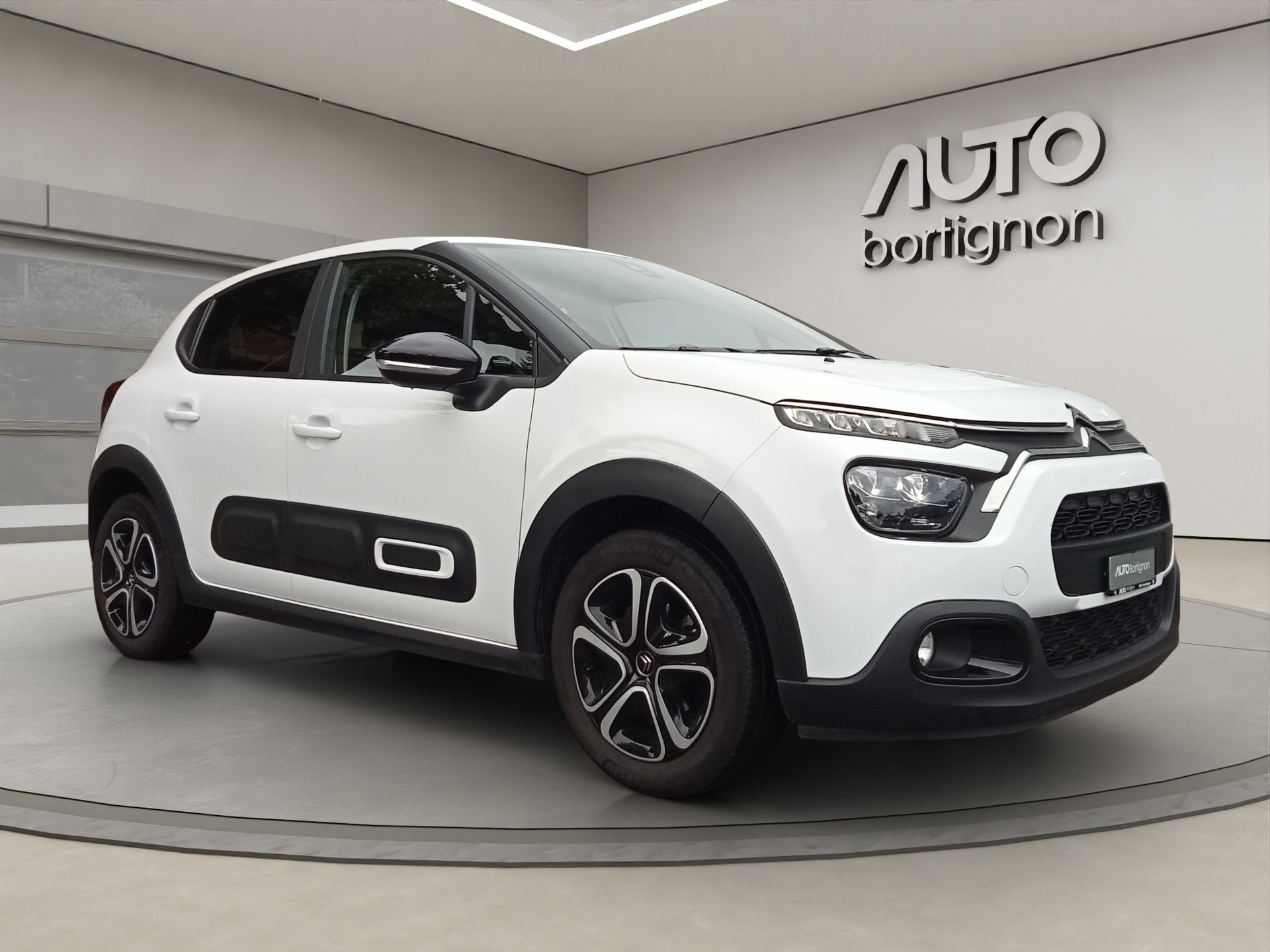 CITROEN C3 1.2i PureTech Swiss Edition-showroom-element-2
