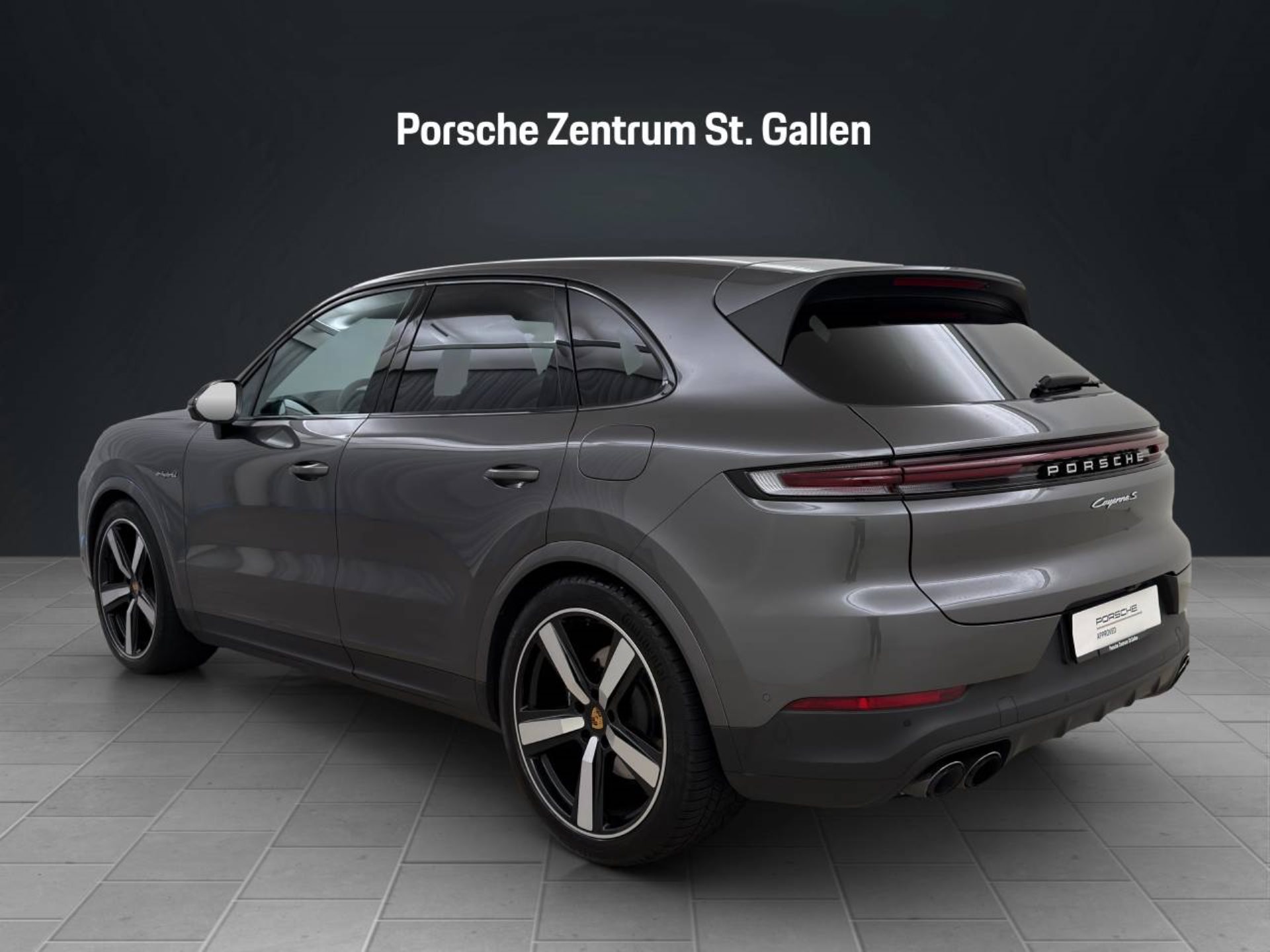 PORSCHE Cayenne S E-Hybrid-showroom-element-2