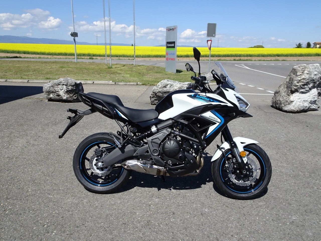 KAWASAKI Versys 650 (35kW)-image-0