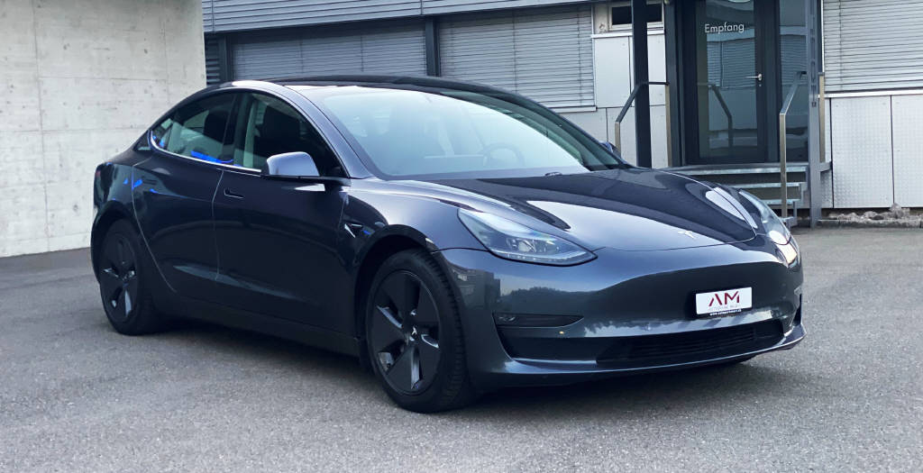 TESLA Model 3 Long Range D-image-2