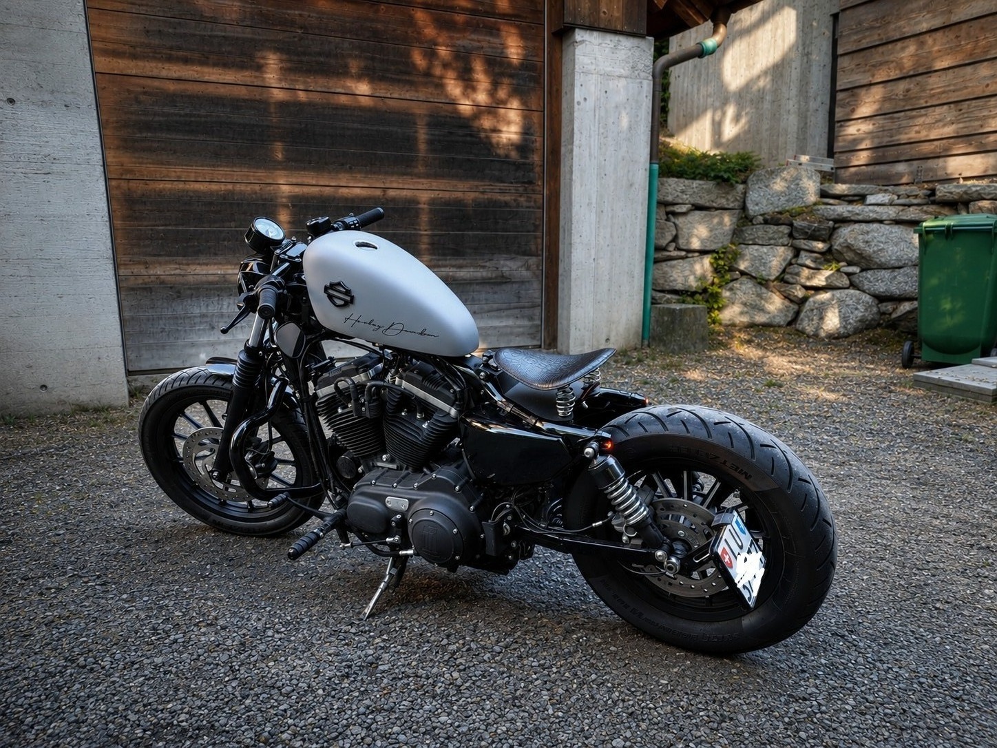HARLEY-DAVIDSON XL 883 N Sportster Iron ABS-image-0