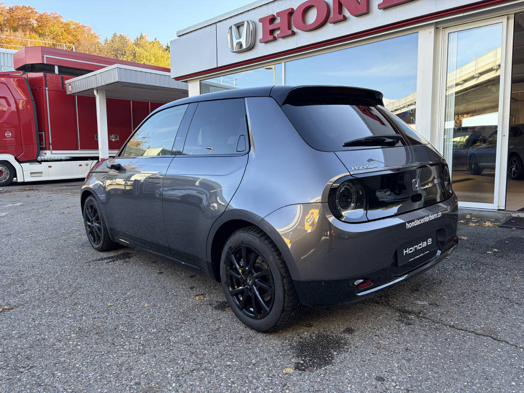 HONDA e electric Advance-showroom-element-2