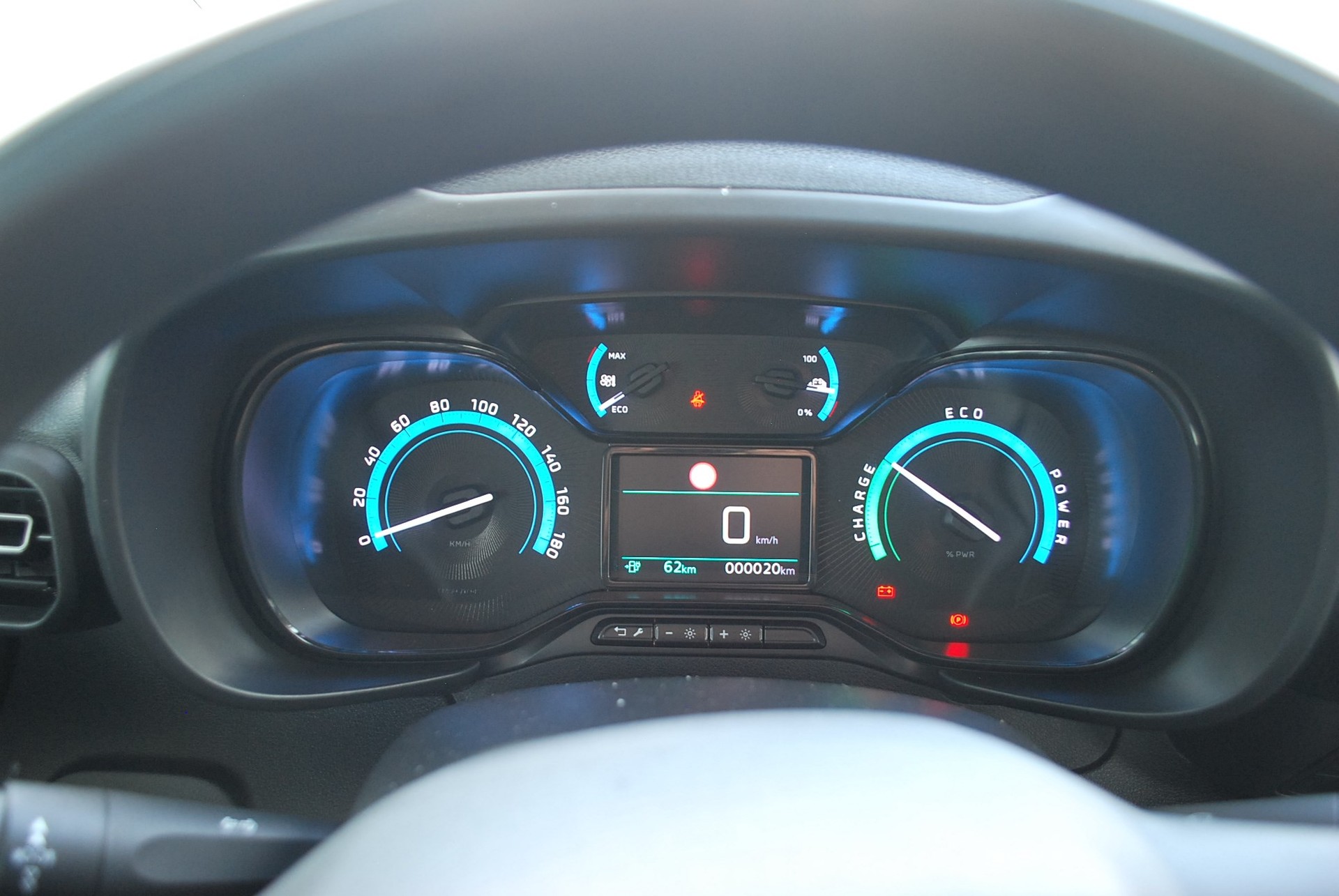 FIAT DOBLO Elektro PW L1 50kWl Launch Edition-image-14