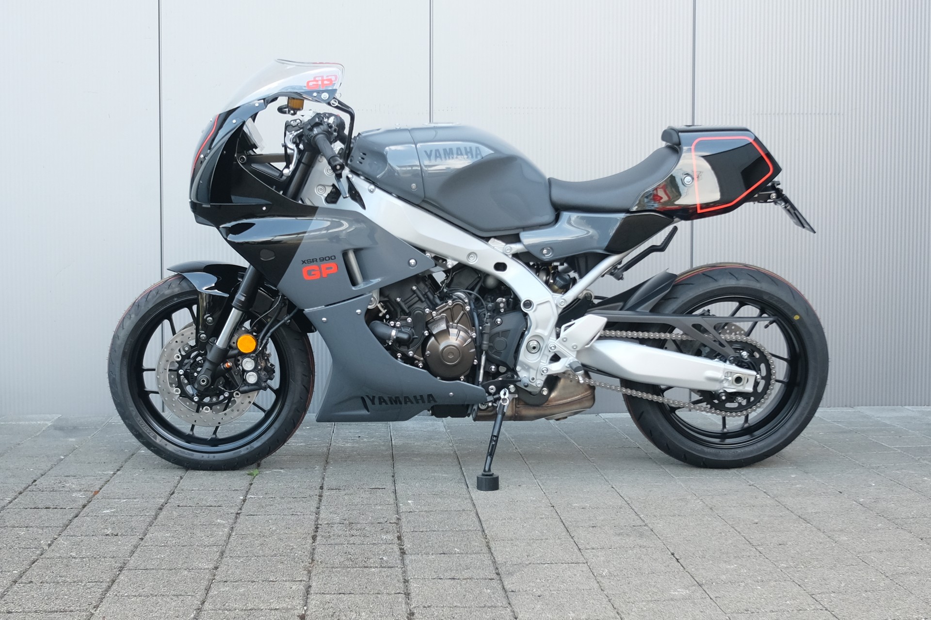 YAMAHA XSR 900 GP-image-3