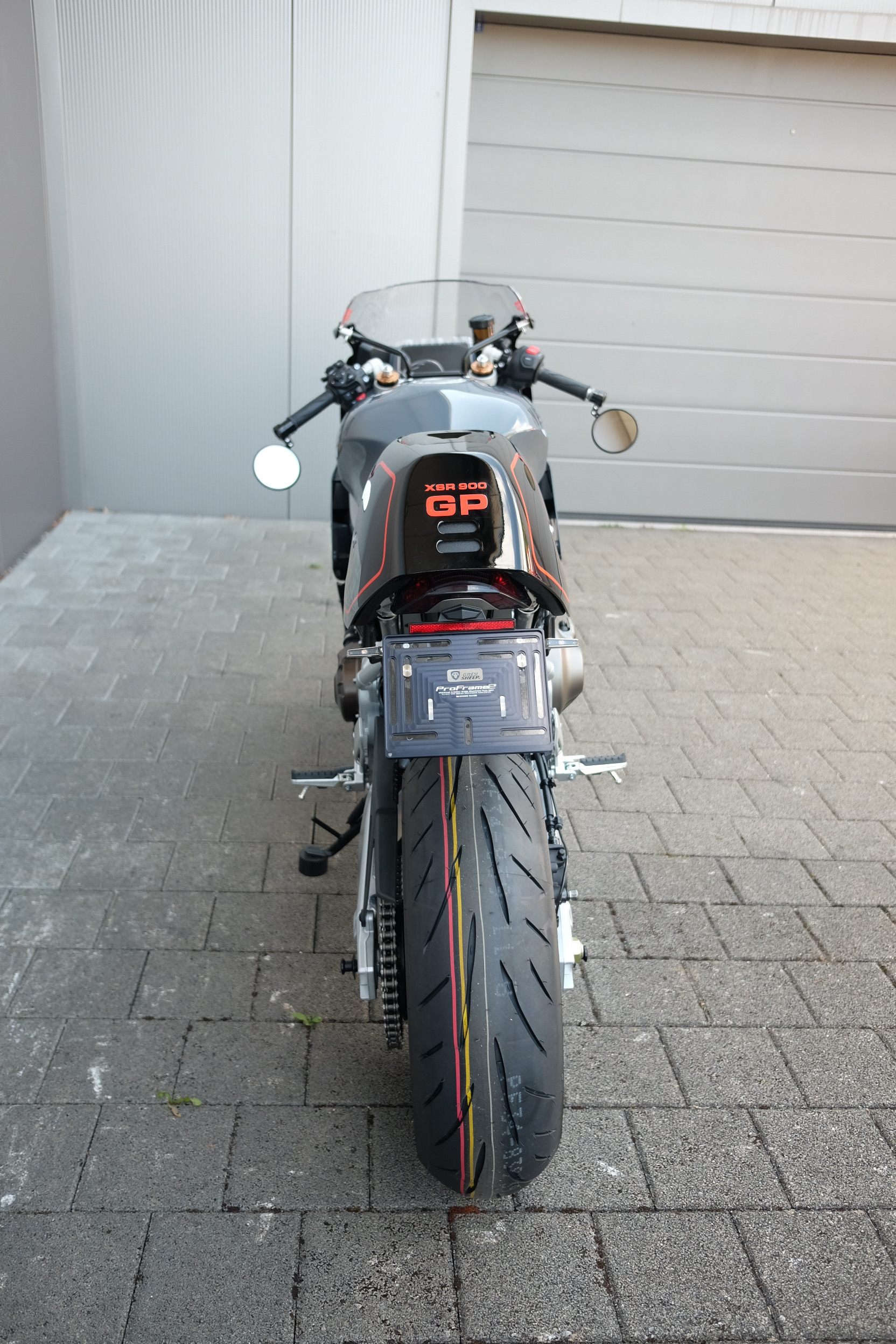 YAMAHA XSR 900 GP-image-2