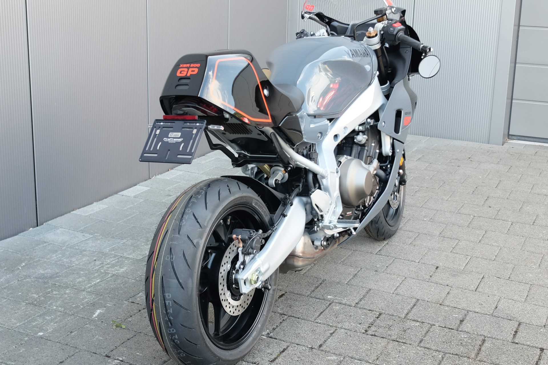 YAMAHA XSR 900 GP-image-1
